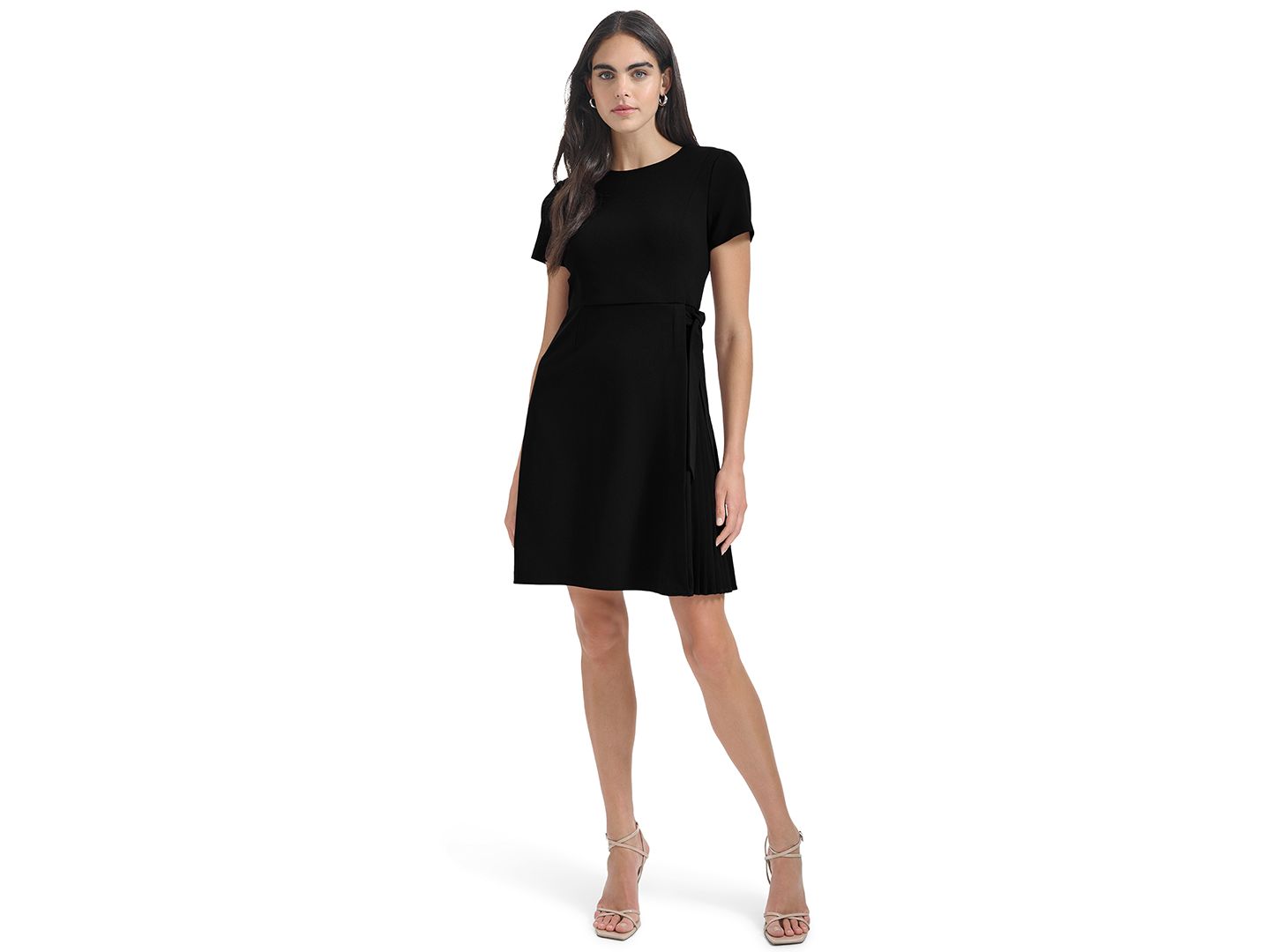 Женское платье Calvin Klein Petite Short-Sleeve Crewneck Fit & Flare, цвет: Чёрный — фото 1