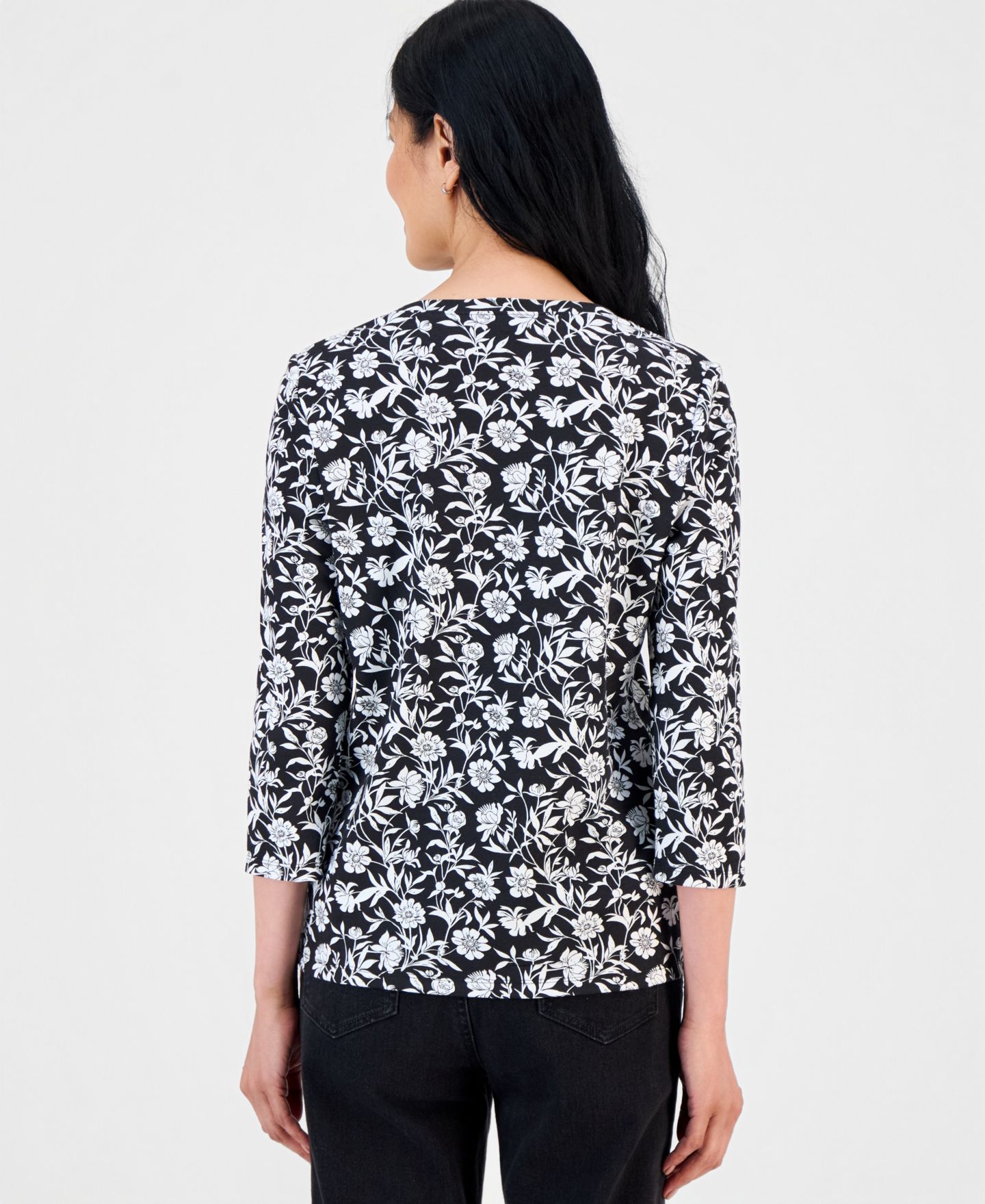 Женский топ Style & Co Printed 3/4 Sleeve Henley Top, цвет: Глубокий чёрный — фото 2