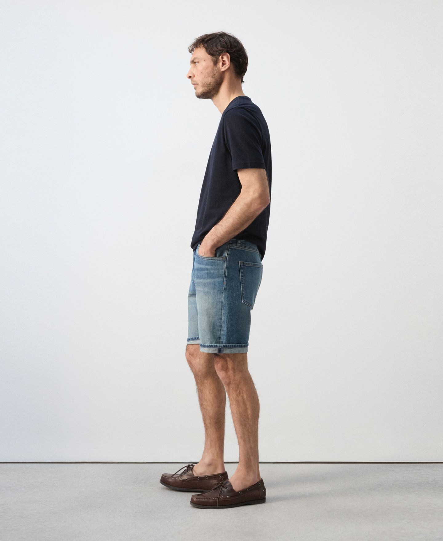 Мужские шорты MANGO Slim-Fit Denim 9.45" Bermuda, цвет: Средний синий — фото 5