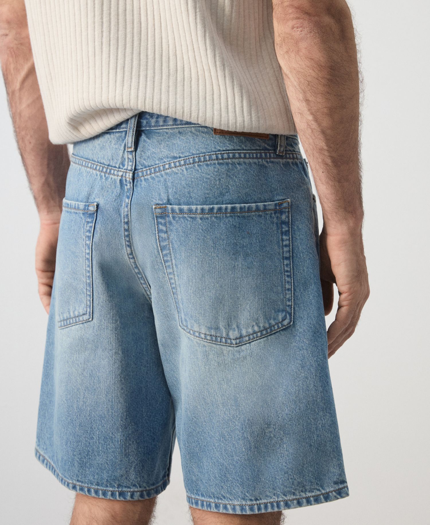 Men's Straight-Fit Denim 8.86" Bermuda Shorts