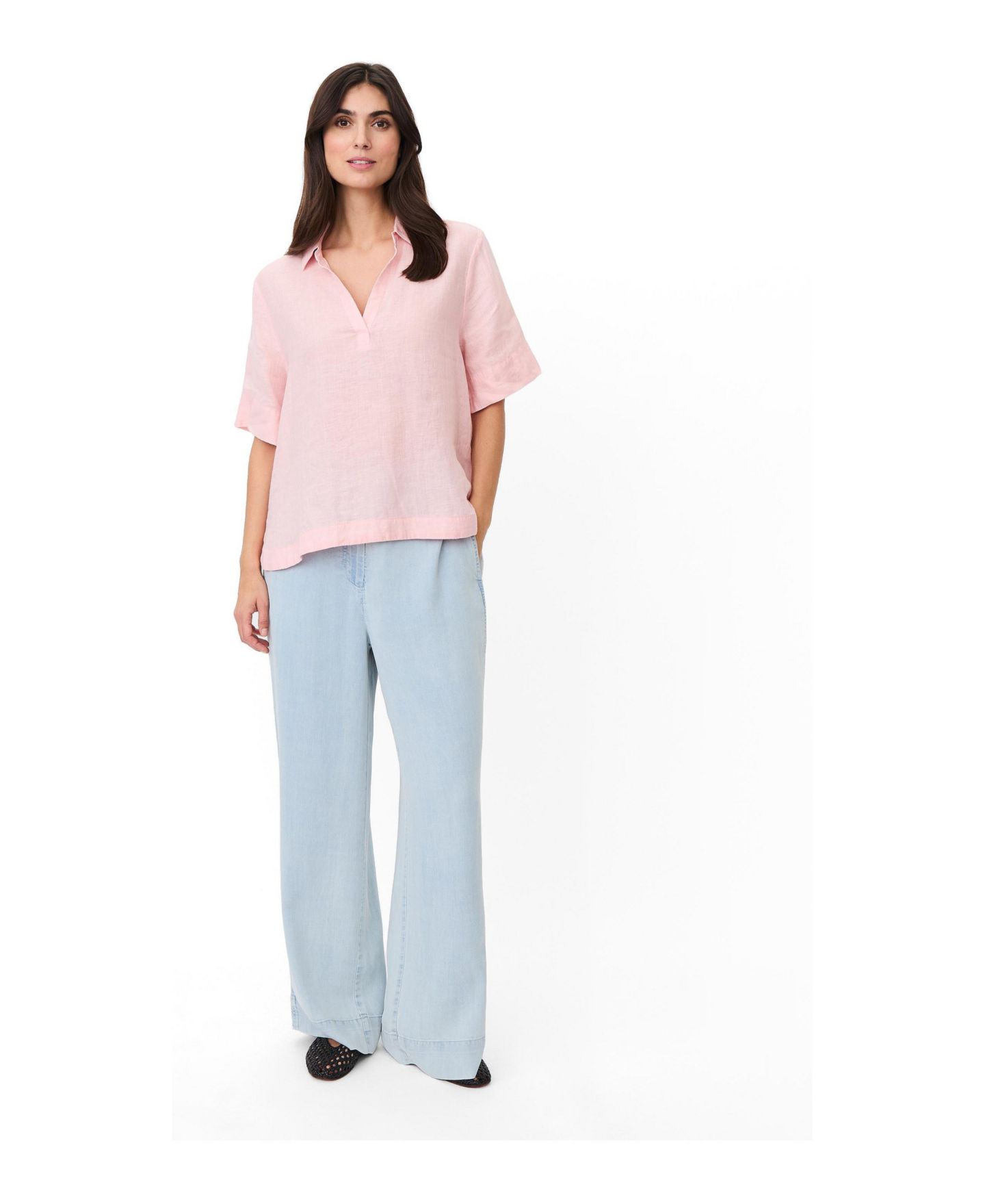Женская рубашка Masai Copenhagen Mabrevia Relaxed Collared V-Neck Linen, цвет: Клубничный — фото 2