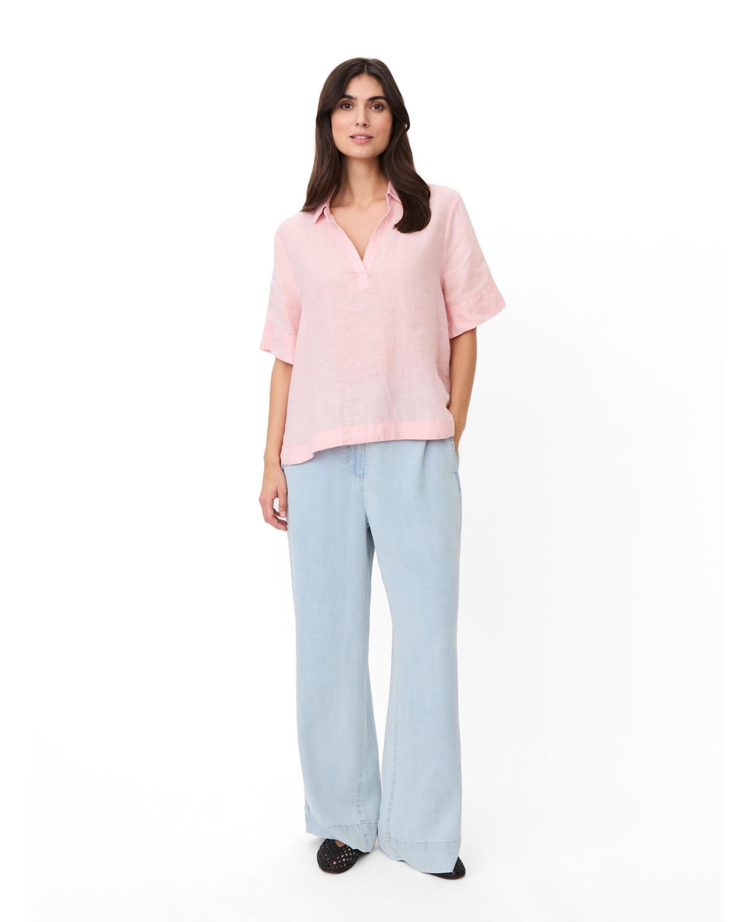 Women's Mabrevia Relaxed Collared V-Neck Linen Shirt