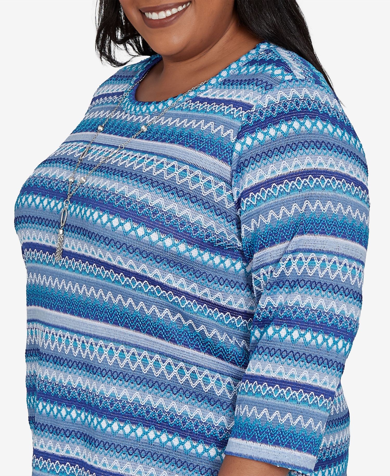 Plus Size Classic Textured Stripe Knit Top with Necklace