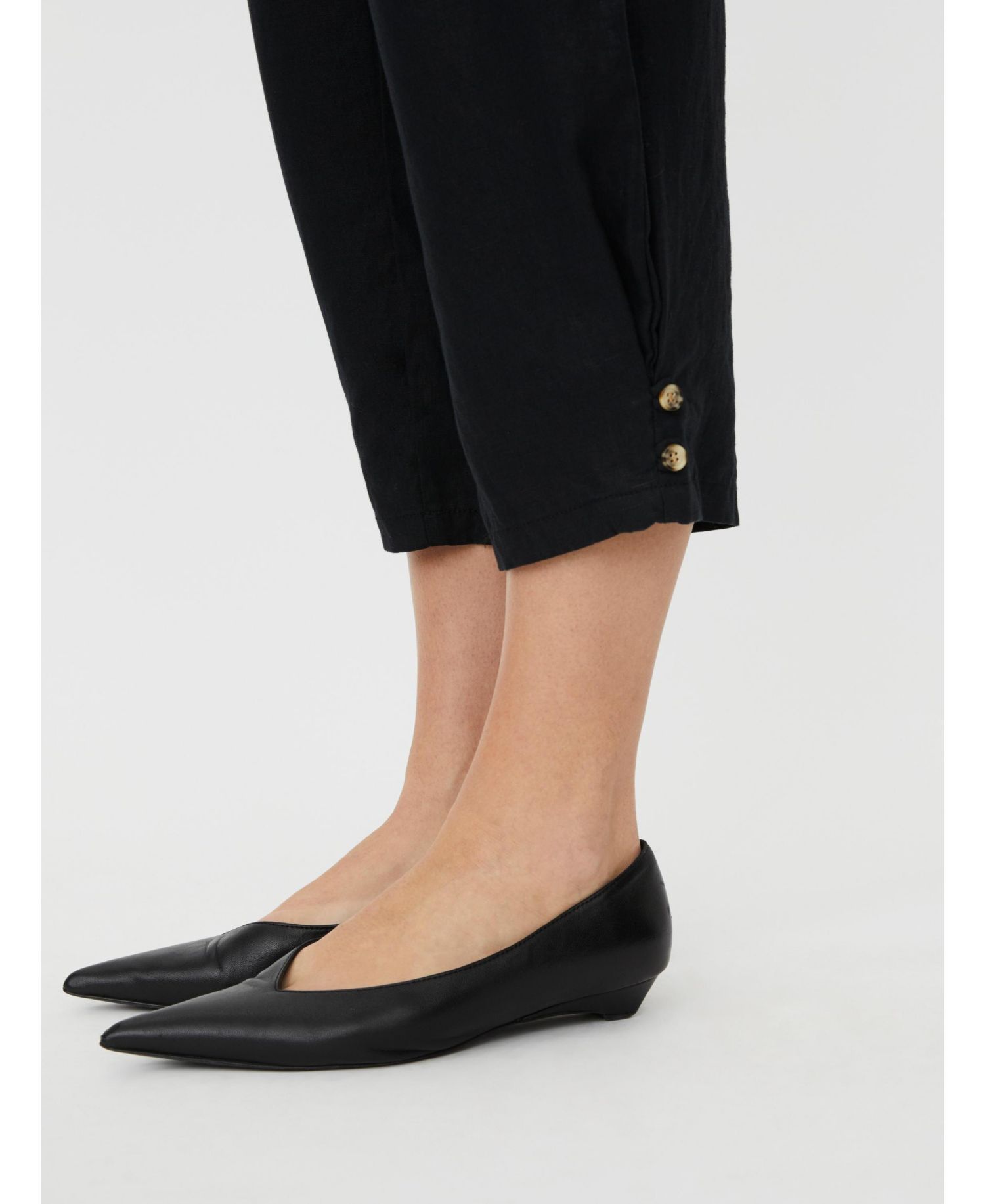 Women's Mapenna Cropped Linen Trousers