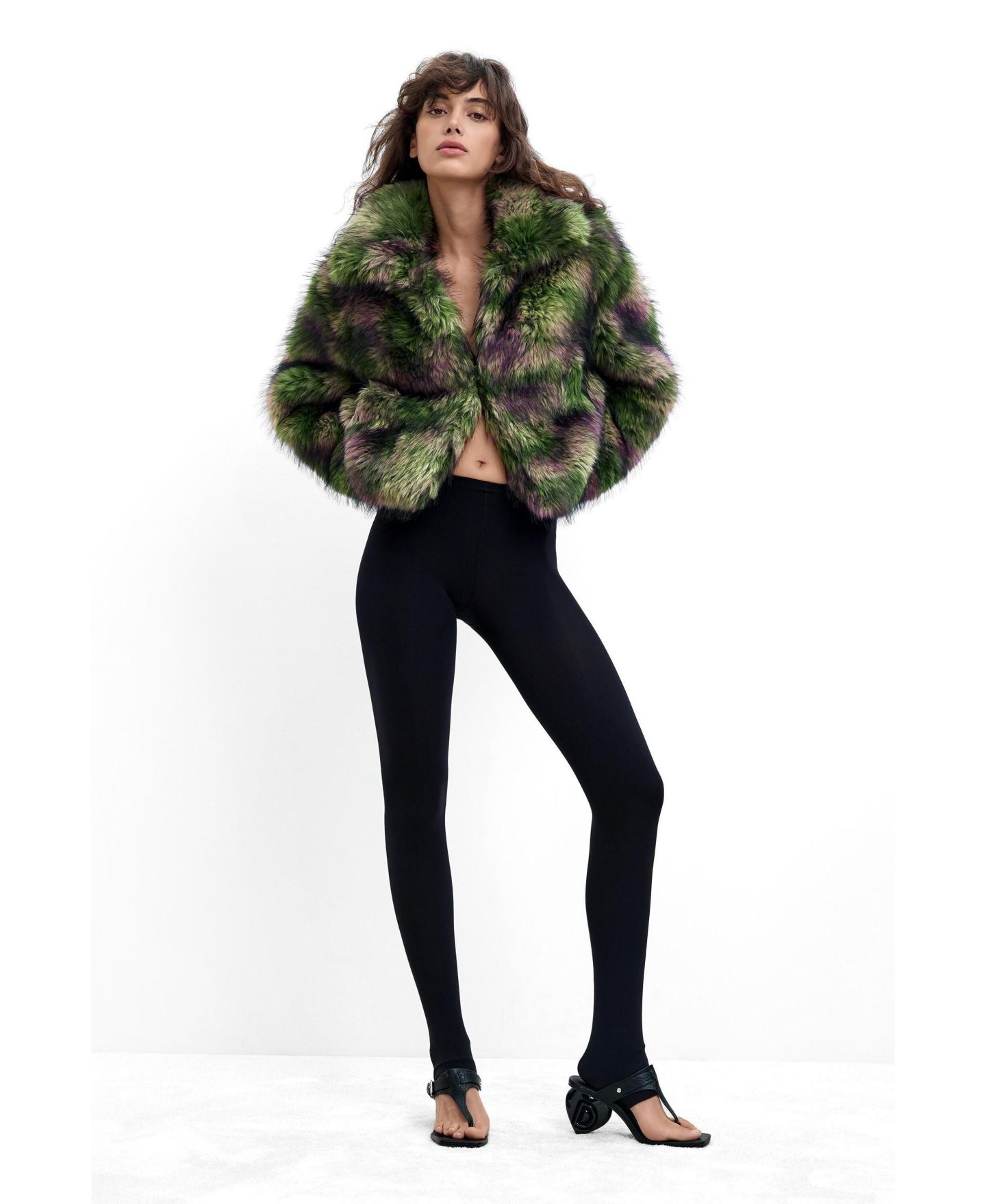 Женская куртка Desigual Synthetic Fur Coat Lacroix, цвет: Зелёный — фото 2