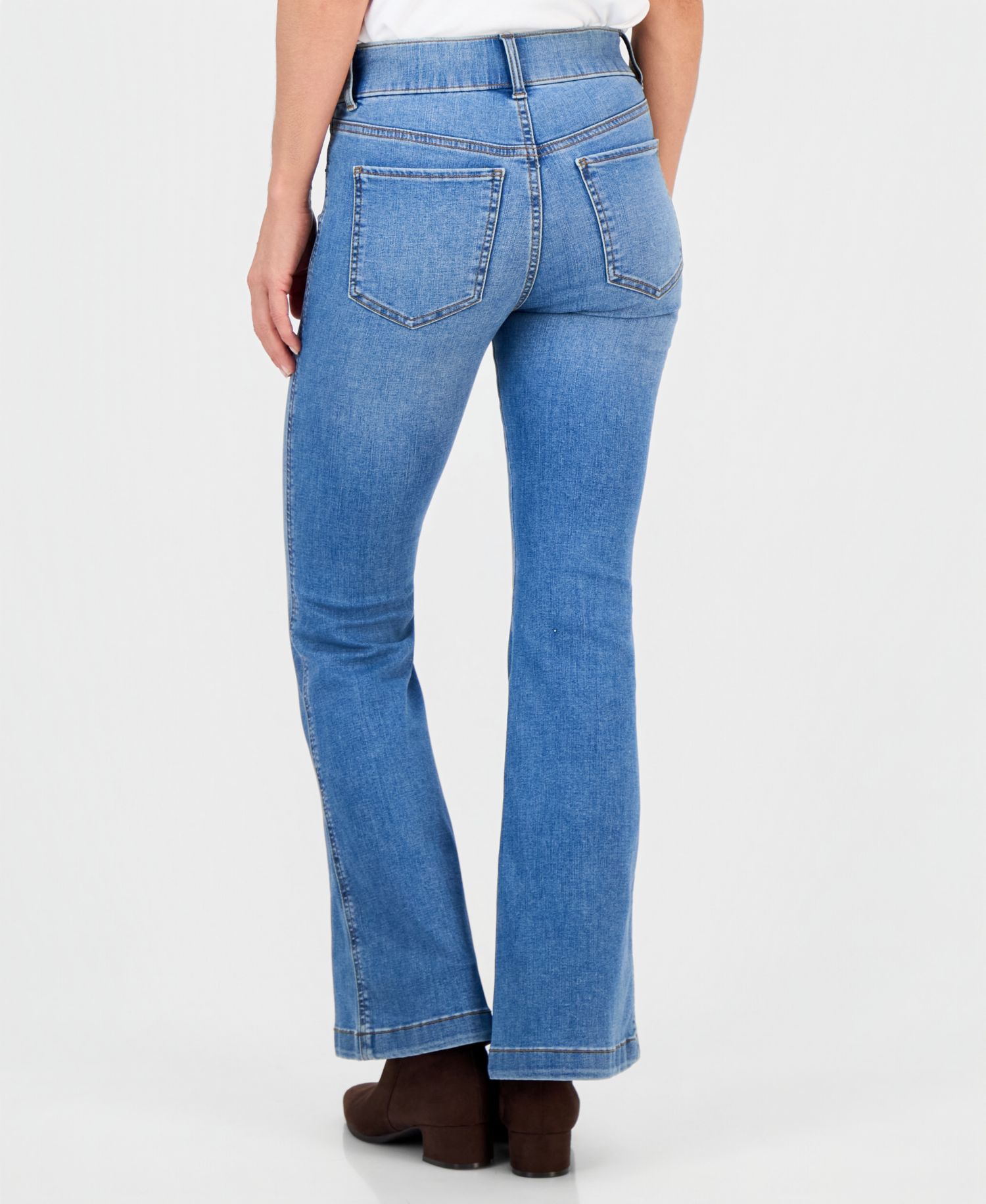 Women's Petite Pull-On High-Rise Bootcut Jeans