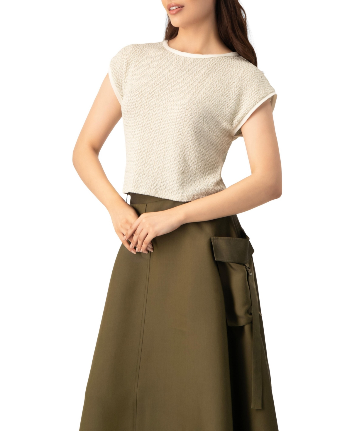 Ivonne Women's Textured Cap Sleeve Boat Neck Knit Cropped Top
