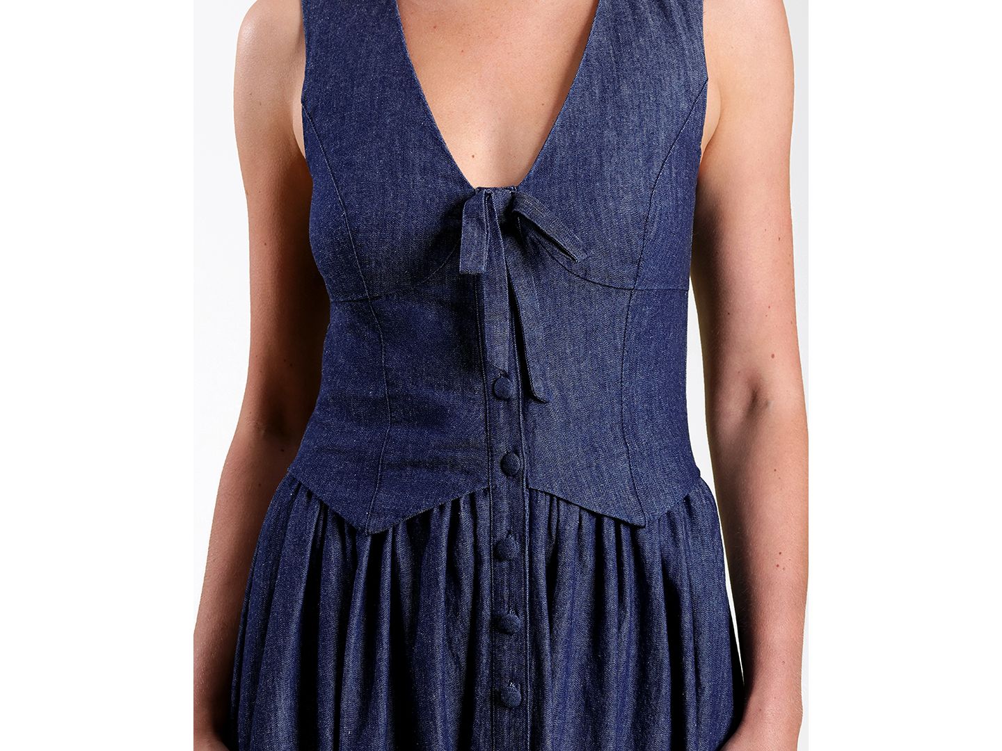 Женское платье Avec Les Filles Denim Vest Twofer Sleeveless V-Neck A-Line Midi, цвет: Варёный — фото 3