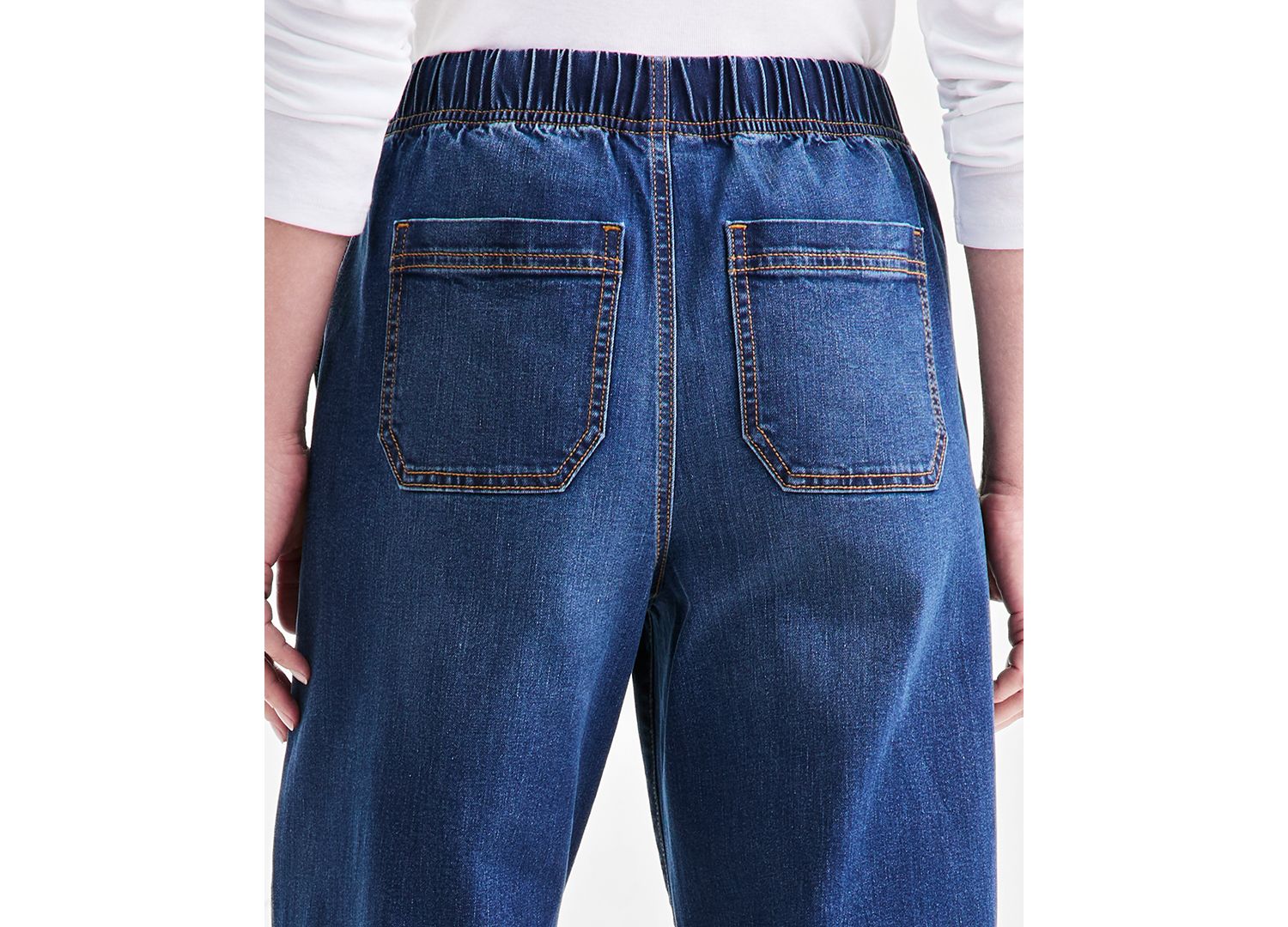 Women's Petite High-Rise Wide-Leg Pull-On Jeans
