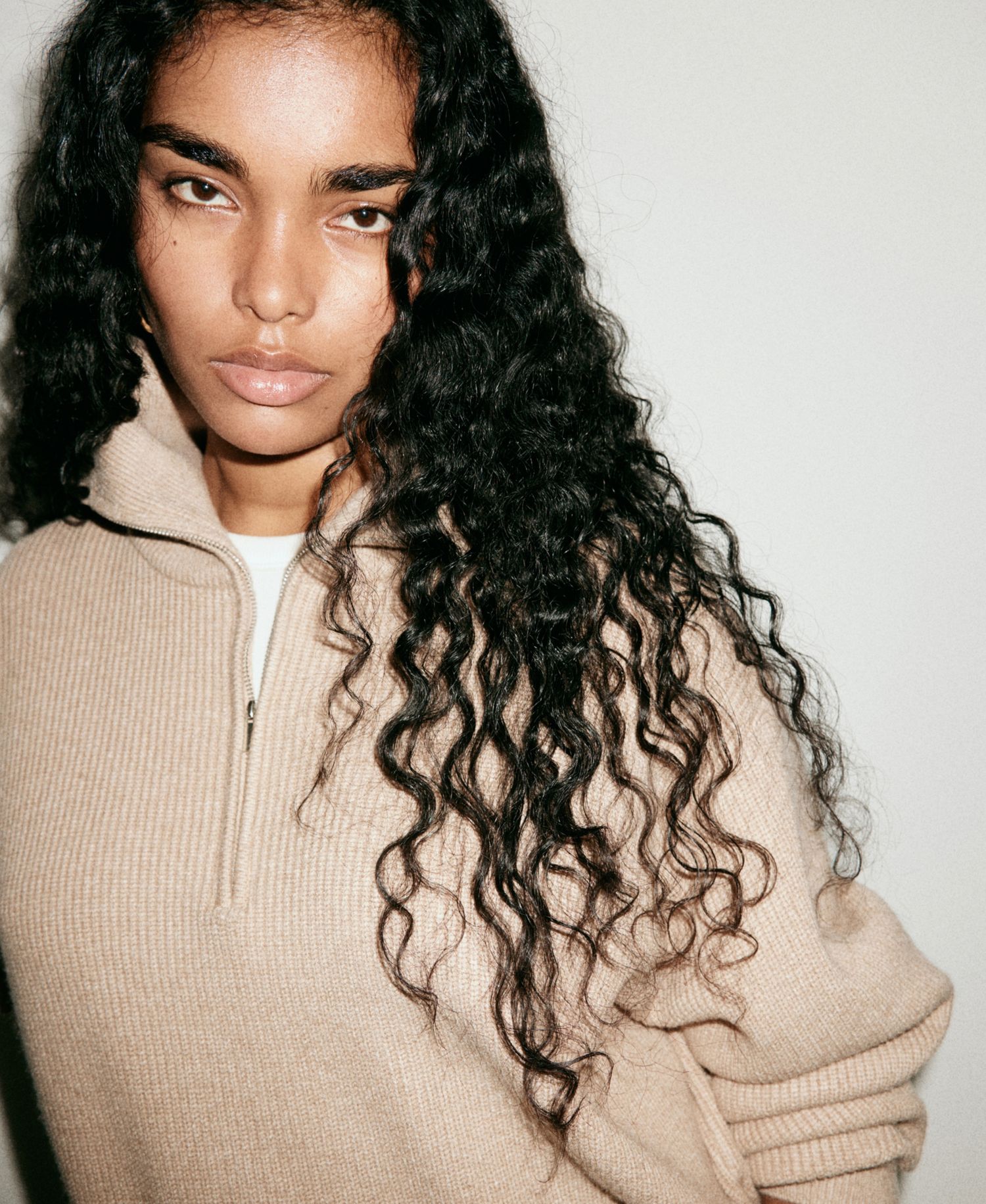 Women's Contrasting Zipper Collar Ribbed-Knit Sweater
