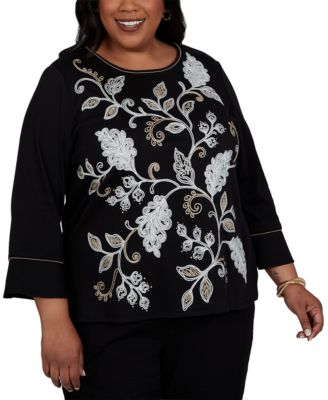 Plus Size Travel Advisory 3/4-Sleeve Crewneck Embroidered Top