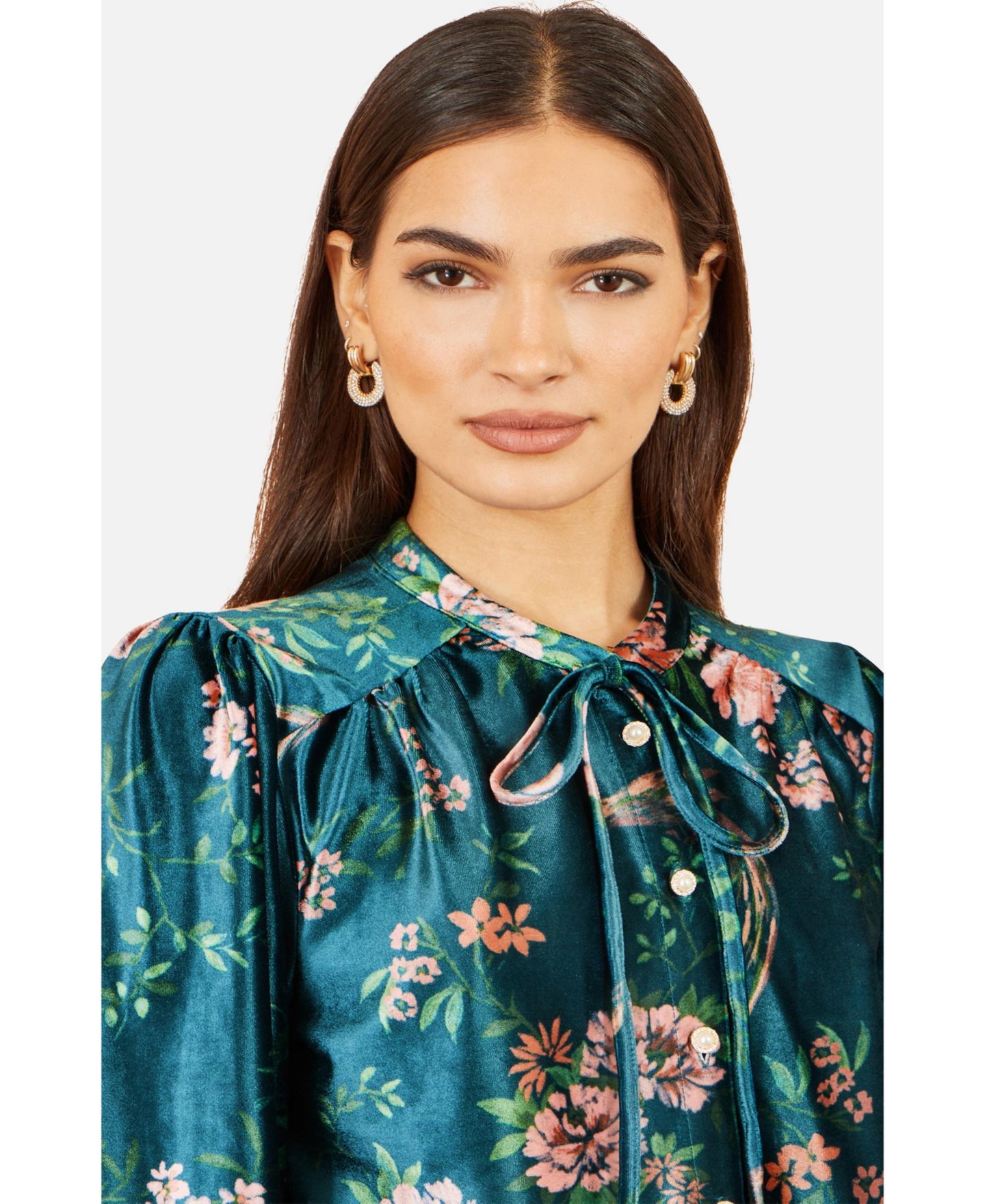 Женская блузка Yumi Floral Tie Neck Velvet, цвет: Зелёный — фото 5