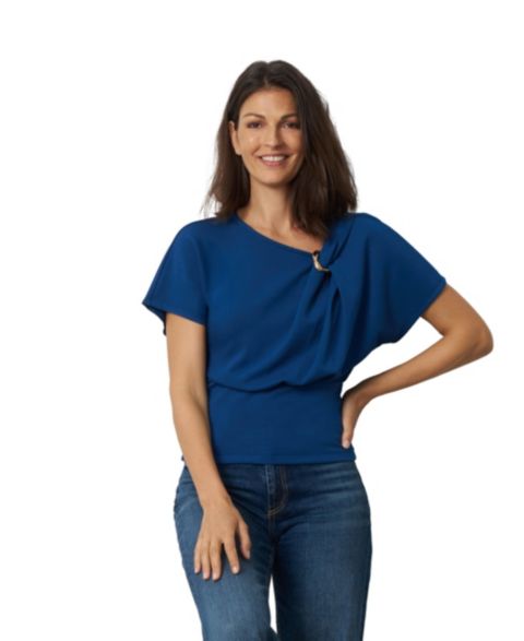 Женский топ Cable & Gauge Asymmetrical Dolman Top with Metal Ring Detail, цвет: Poseidon
