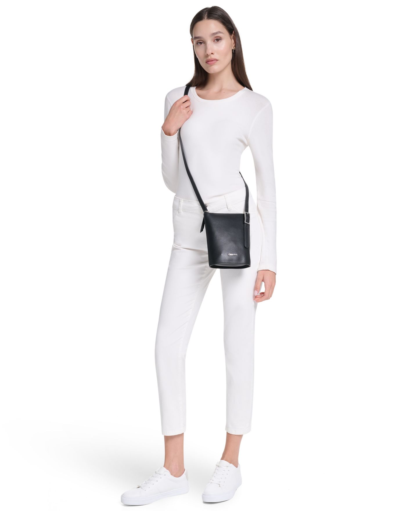 Женская сумка Calvin Klein Harlan Mini Crossbody, цвет: Чёрный / Серебряный — фото 5