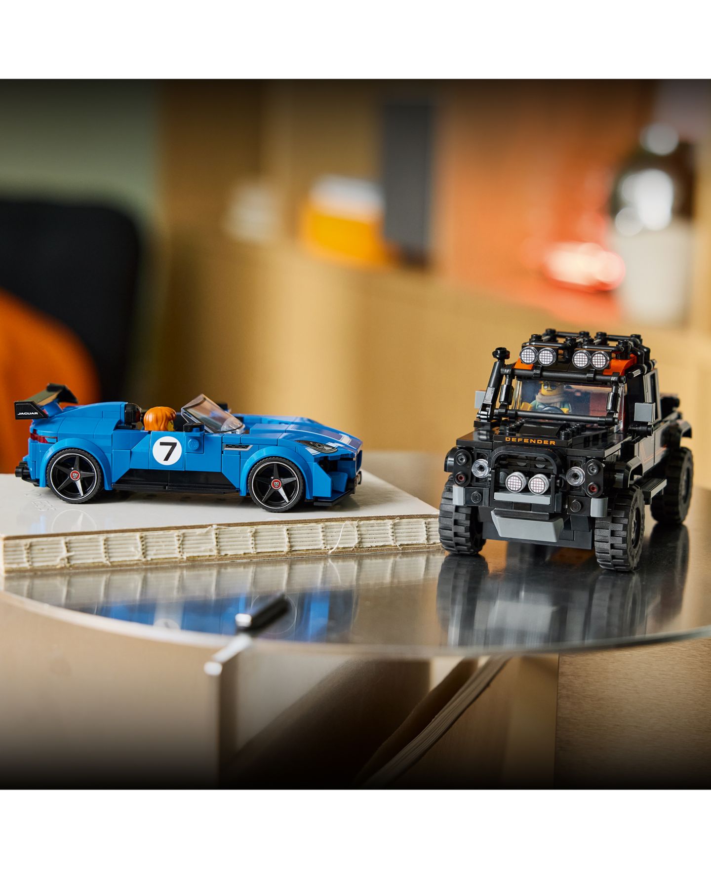 Детские конструкторы LEGO® Speed Champions Jaguar Project 7 Land Rover Defender 77264, 740 Pieces — фото 3