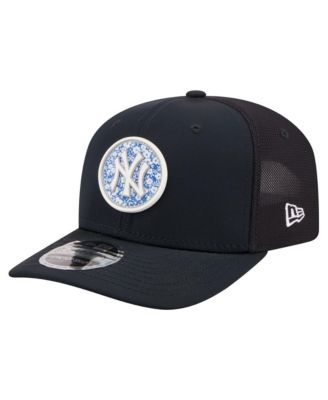 Men's Navy New York Yankees Floral Patch 9SEVENTY Adjustable Hat