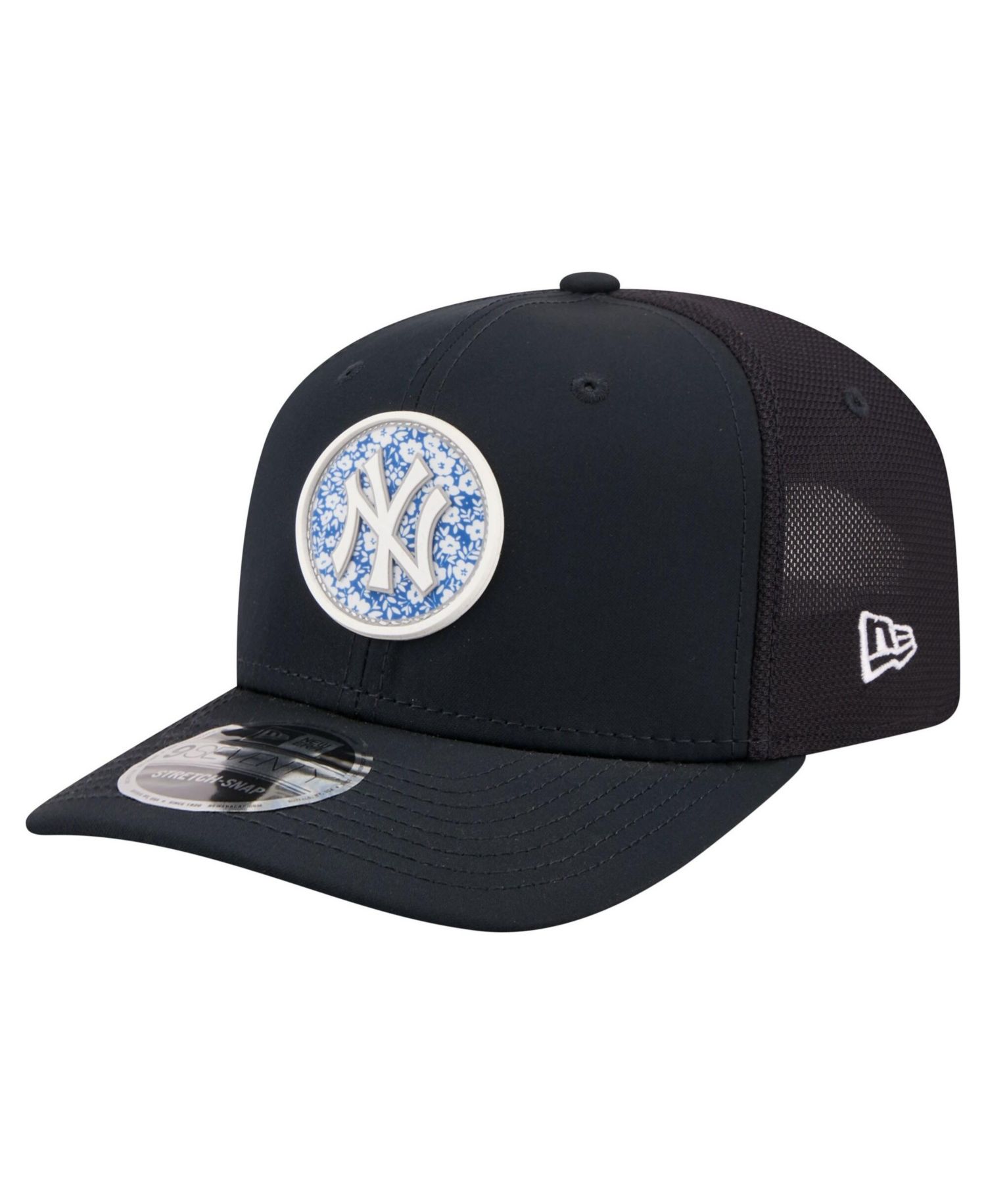 Men's Navy New York Yankees Floral Patch 9SEVENTY Adjustable Hat