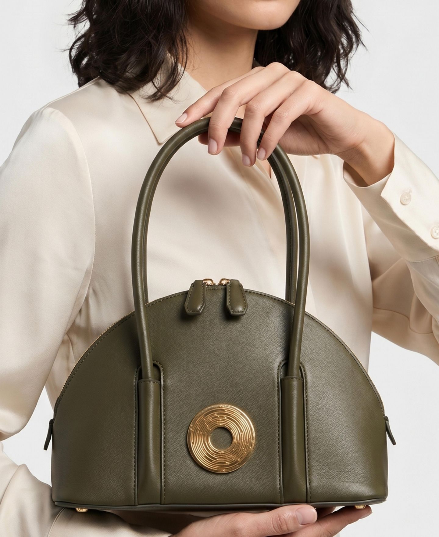 Женская сумка Aranyani Kiko Monogram Medallion Top-Handle, цвет: Глубокий тёмно-зелёный — фото 4