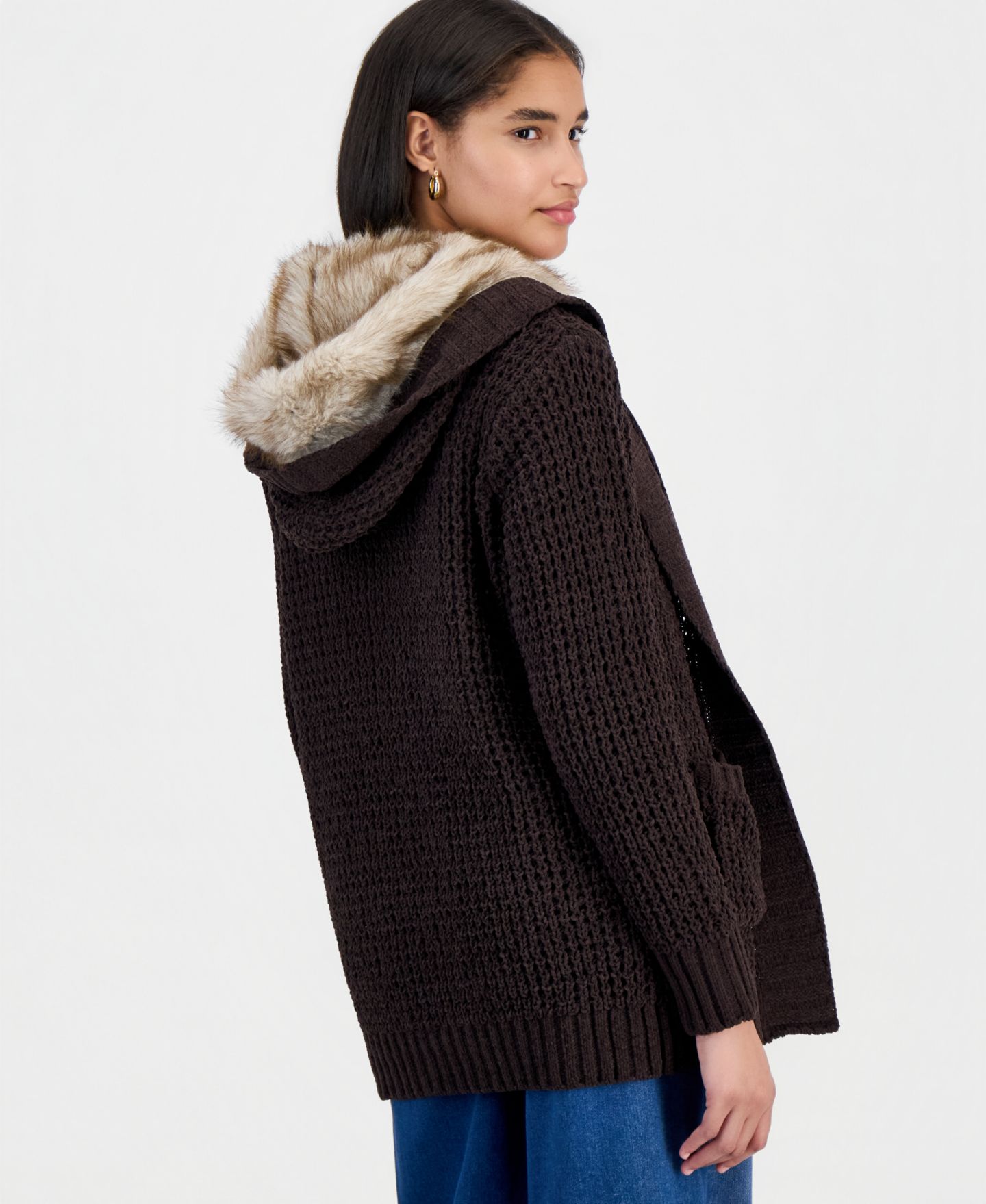 Женский кардиган Madden Girl Juniors' Hooded Open-Front Faux-Fur-Lined, цвет: Шоколадный — фото 2
