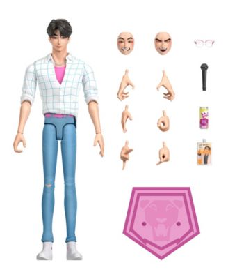 Jinu 6.7-inch Action Figure with 18-Point Articulation and Interchangeable Hands and Faces, Ages 4+
