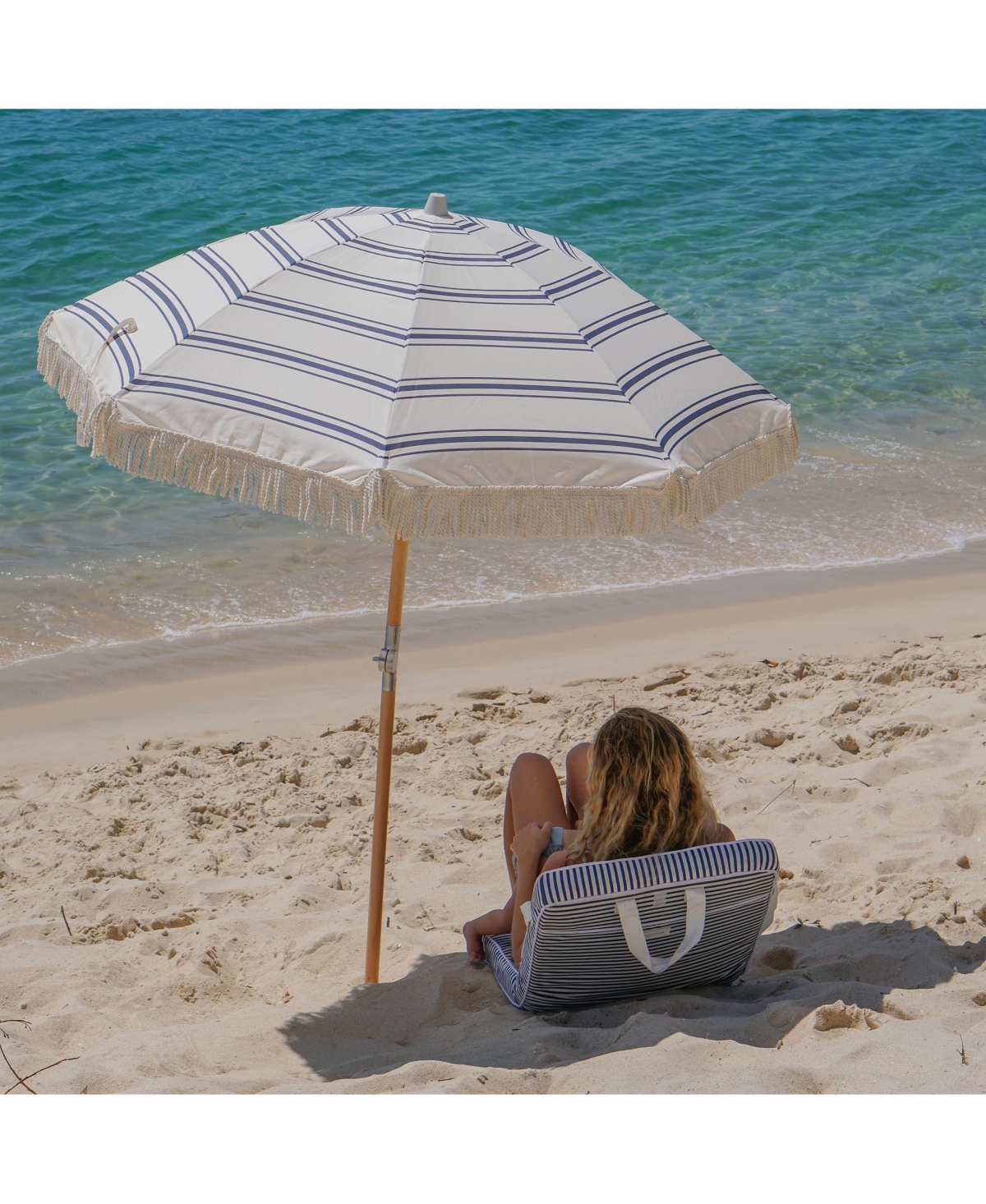 SUNNYLiFE Take Anywhere Folding Chair