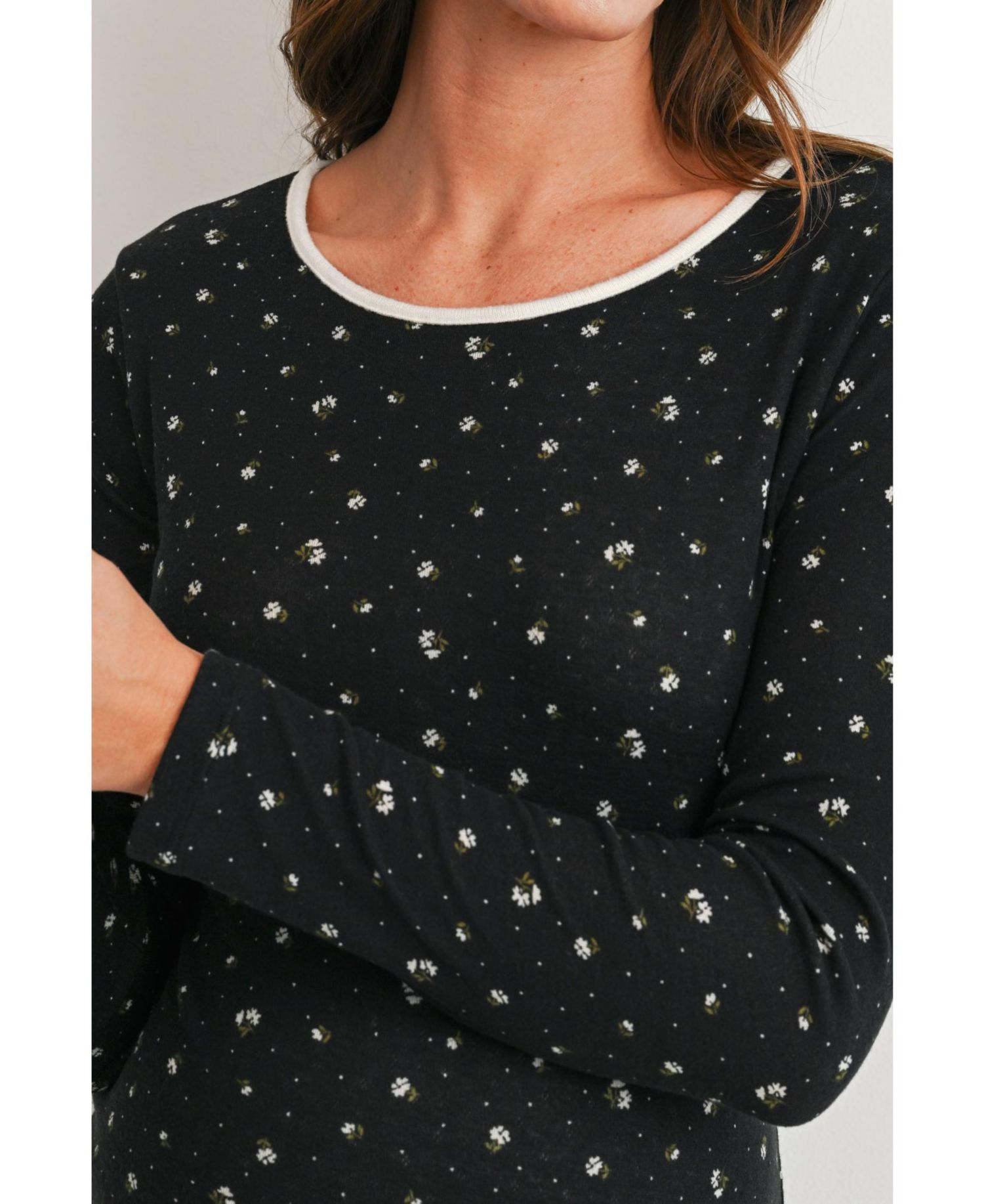 Maternity Floral-Print Scoop Neck Fitted Long-Sleeve Top