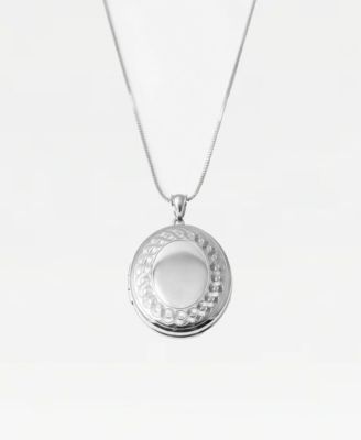 Oval Photo Locket Necklace