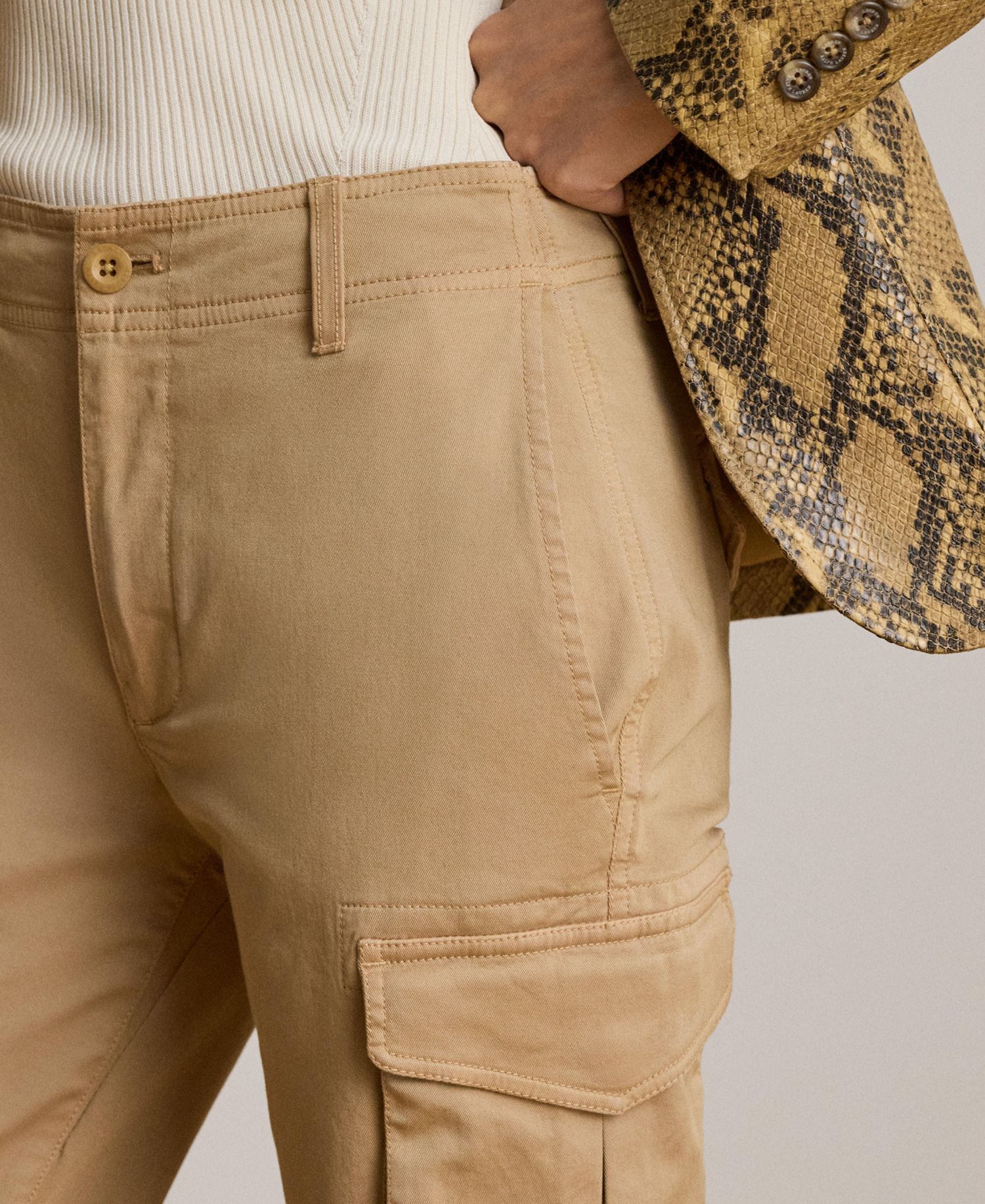 Women's Cargo Cropped Chino Pants