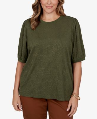 Plus Size Rosette Floral Side-Slit T-Shirt