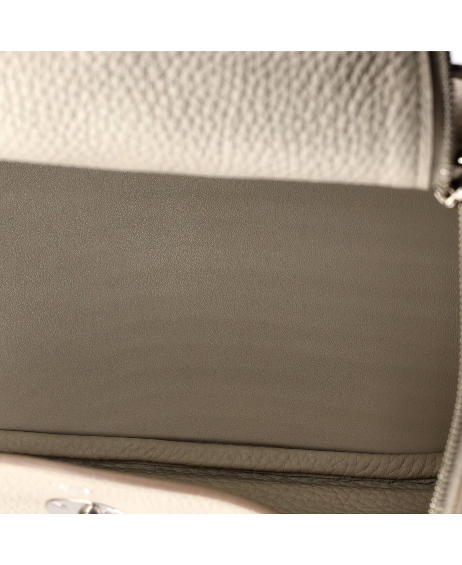 Pre-Owned Hermes 26 Lindy Bag Clemence
