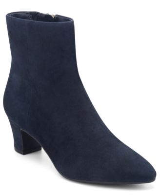 Women's Isra eFlex Tapered Block Heel Dress Booties