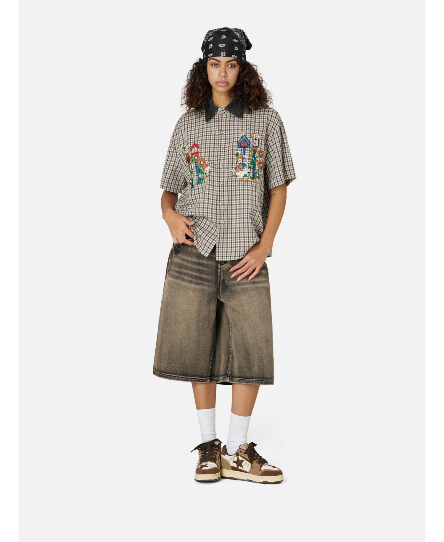 Women's Short-Sleeve Plaid Embroidered Button-Down Shirt
