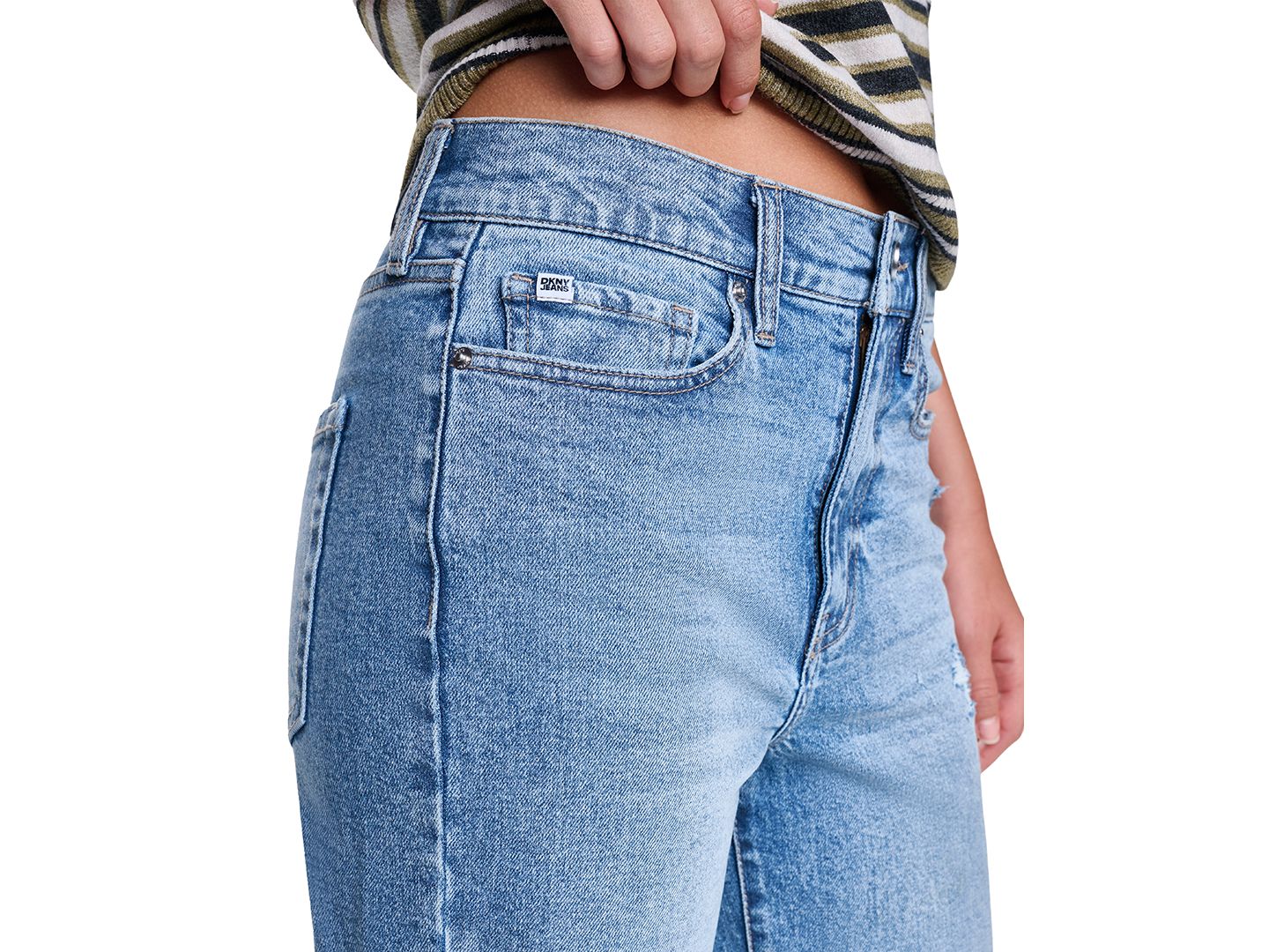 Женские джинсы DKNY Jeans Petite High-Rise Straight-Leg Light Rinse, цвет: Upper West — фото 4