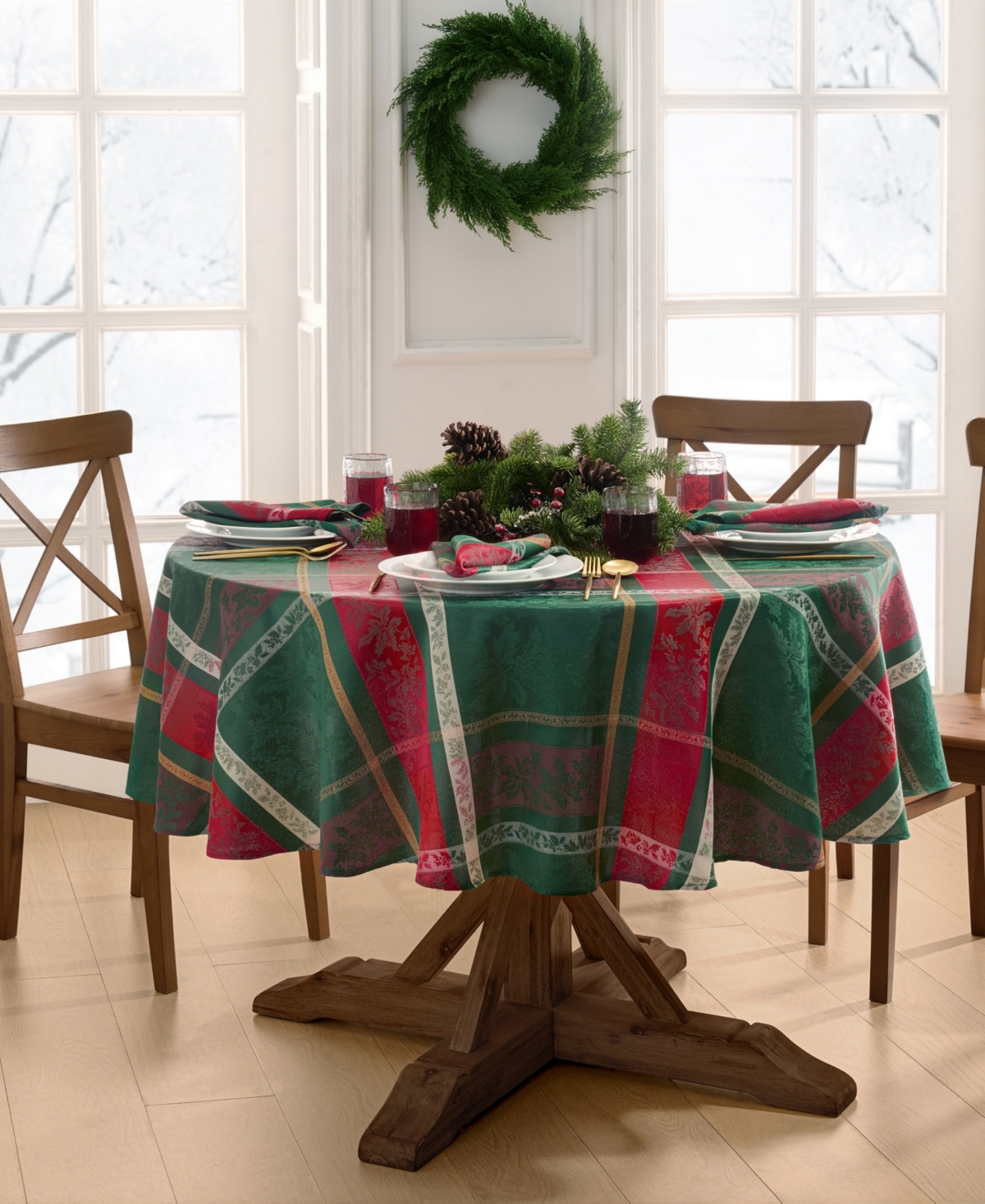 Elrene Merry And Festive Jacquard Tablecloth, 60" X 84" In Multi