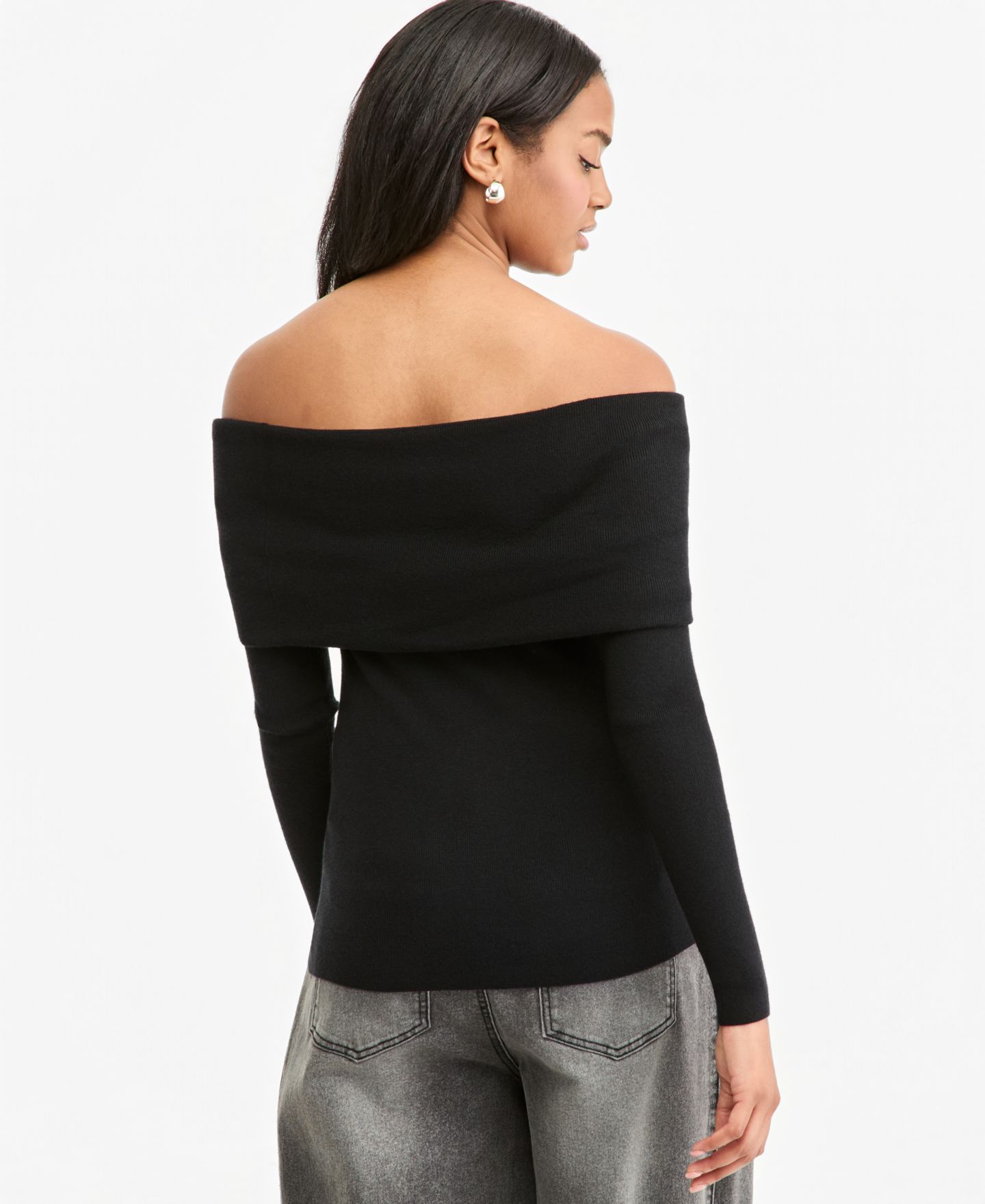 Женский свитер Bar III Off-the-Shoulder Lightweight Fitted, цвет: Чёрный — фото 4