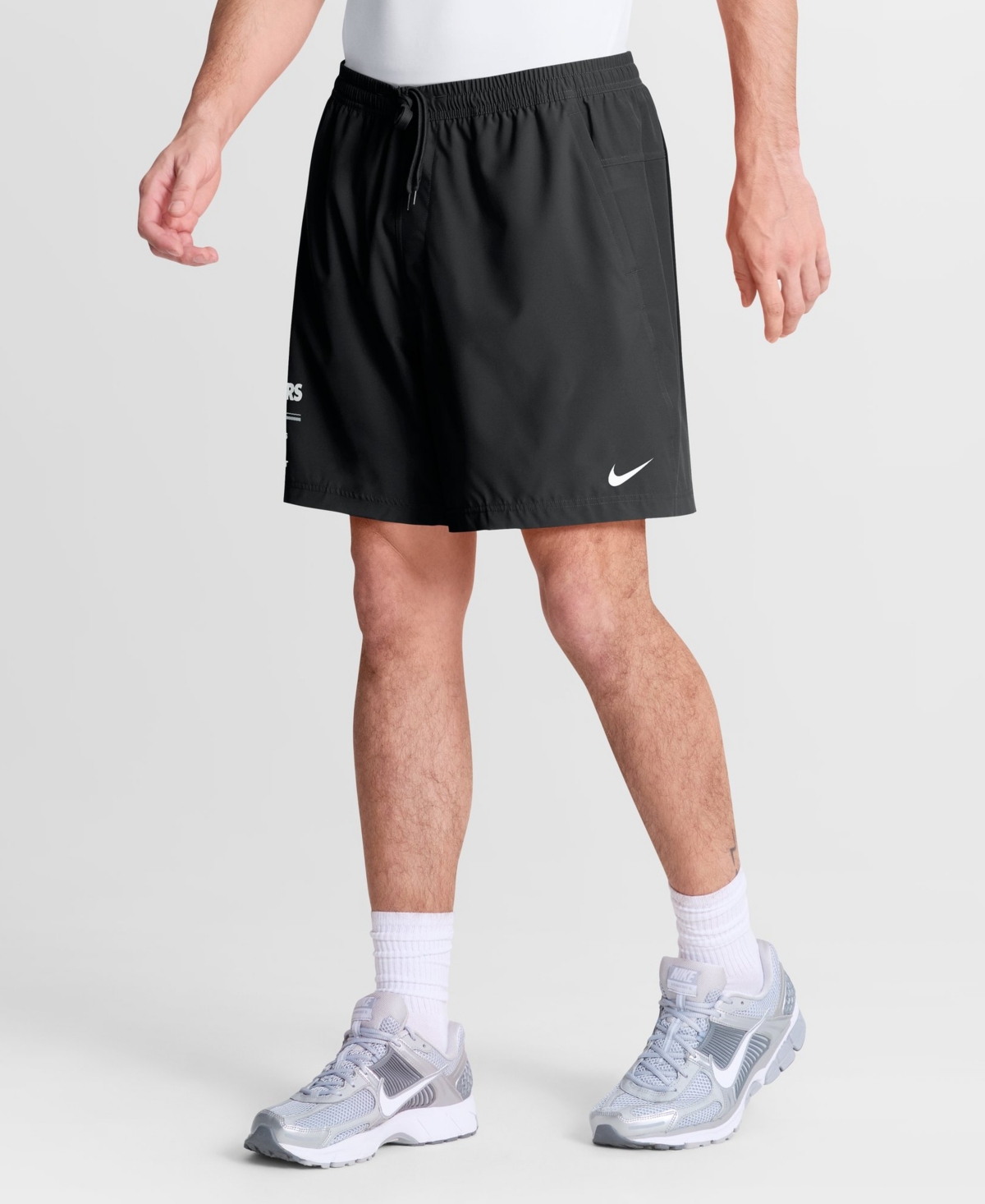 Nike Men's Las Vegas Raiders Form Shorts, 7" Inseam