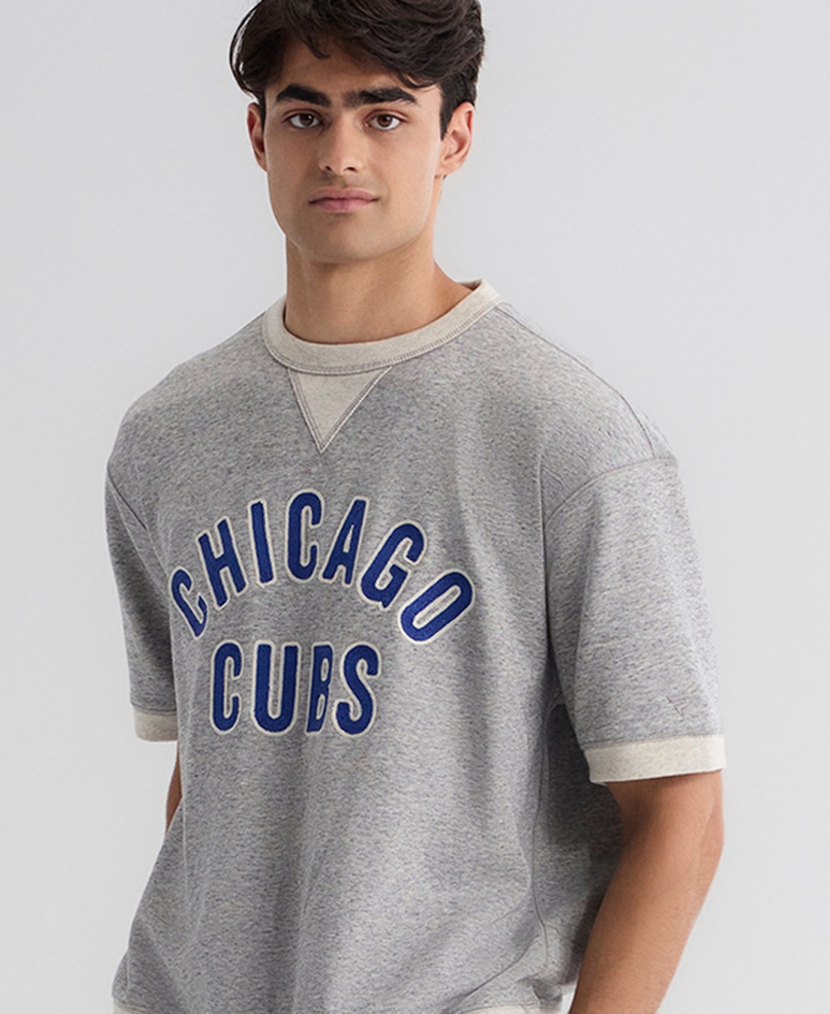 Fanatics Men's Chicago Cubs Iconic Terry Relaxed Fit Short-Sleeve Sweatshirt