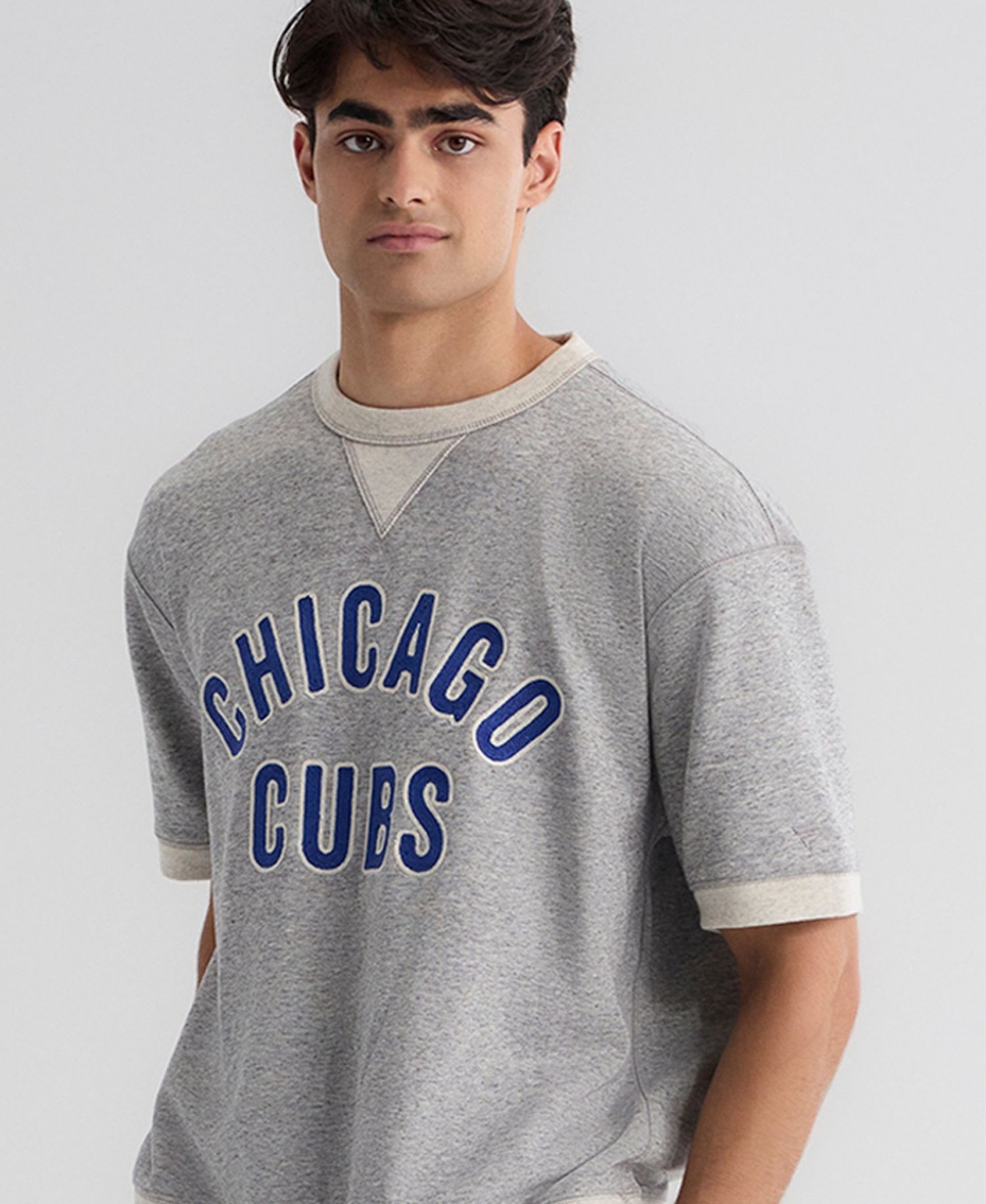 Men's Chicago Cubs Iconic Terry Short-Sleeve Sweatshirt