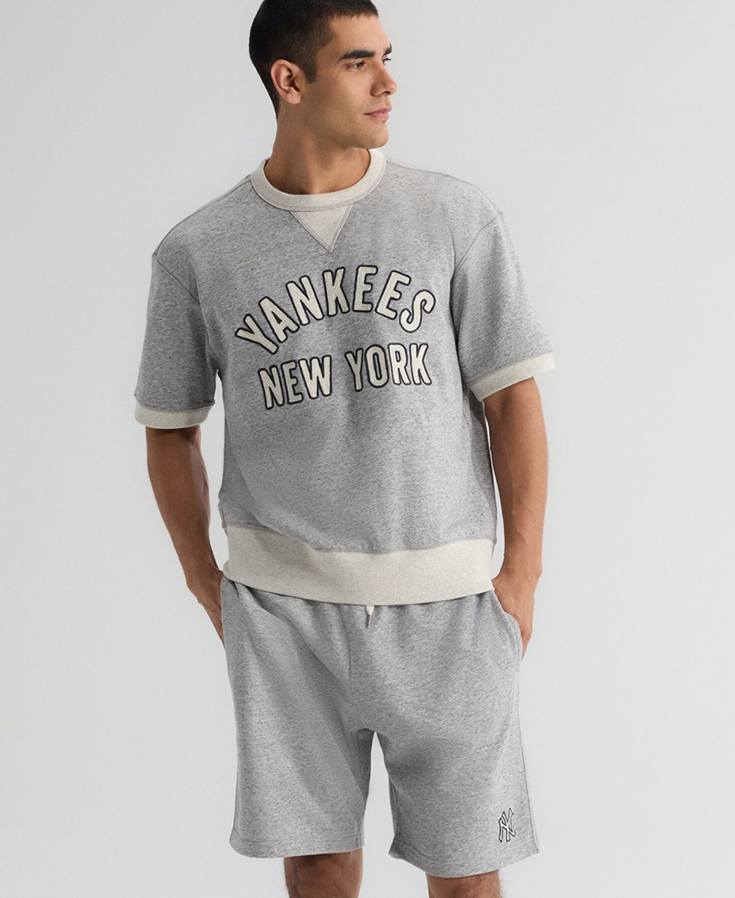 Men's New York Yankees Iconic Terry Relaxed-Fit Pull-On Sweat Shorts, 8.25" Inseam