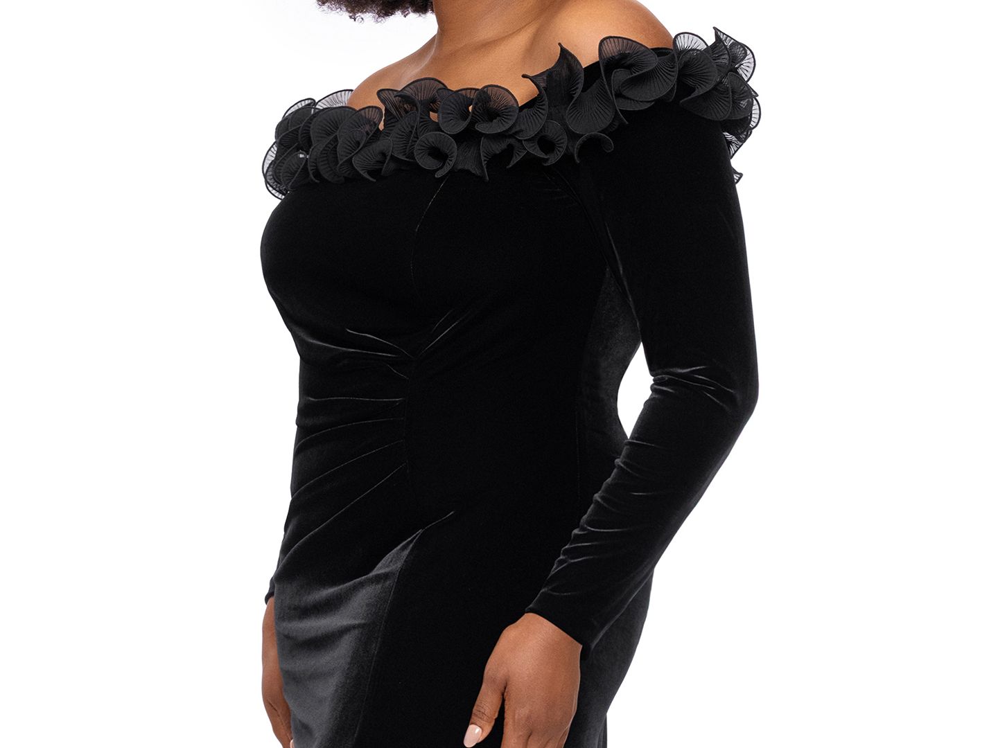 Женское платье XSCAPE Plus Size Velvet Off-the-Shoulder Long-Sleeve Dress, цвет: Чёрный — фото 3