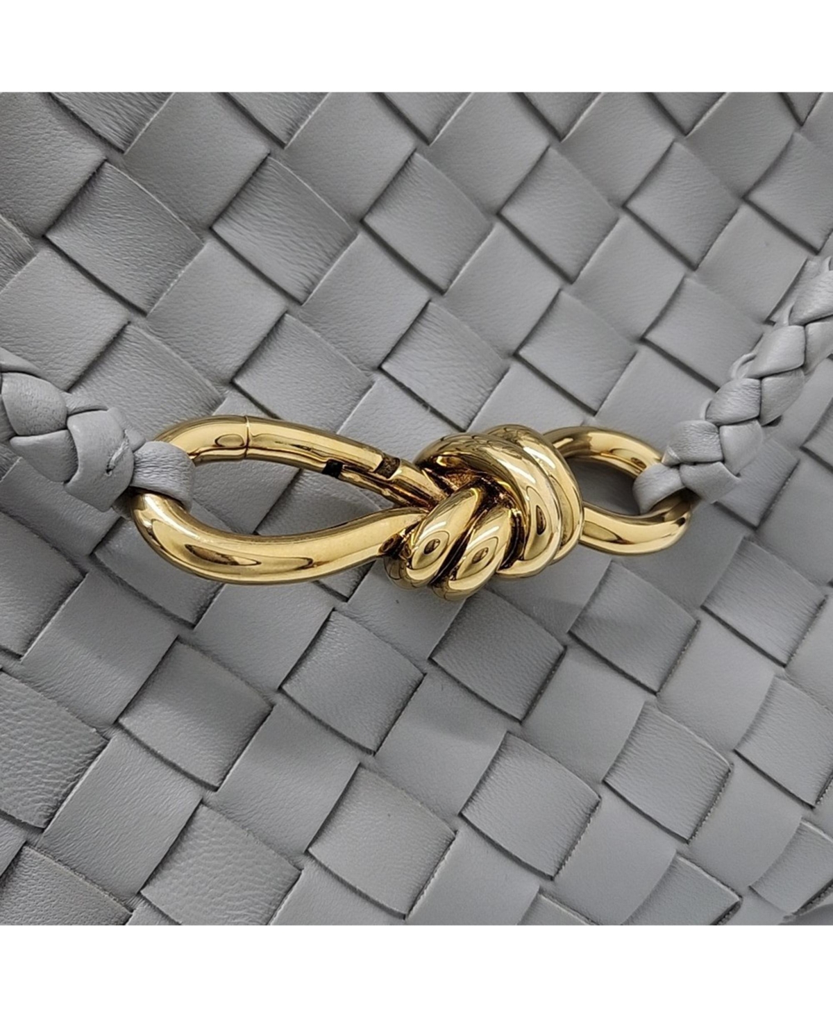 Pre-Owned Bottega Veneta Andiamo Small Intrecciato Leather Tote Bag