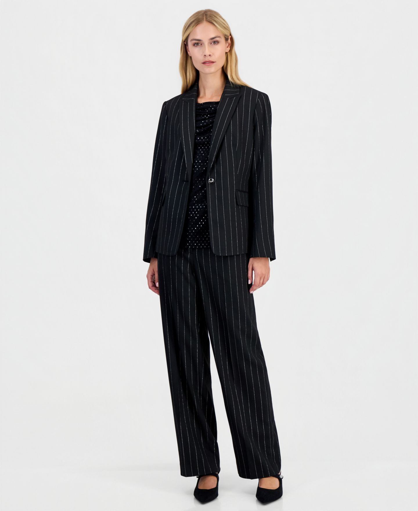 Женские комплекты Kasper 3/4-Sleeve Sequin Stretch-Jersey Boat-Neck Top, Pinstripe One-Button Blazer & Mid-Rise Wide-Leg Pants, цвет: Чёрный / Золотой — фото 1