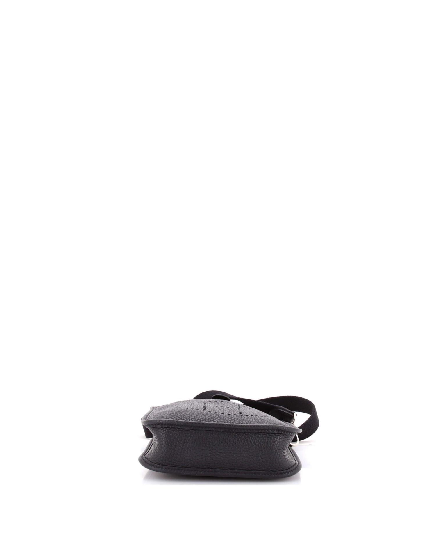 Pre-Owned Hermes TPM Evelyne Bag Gen III Clemence
