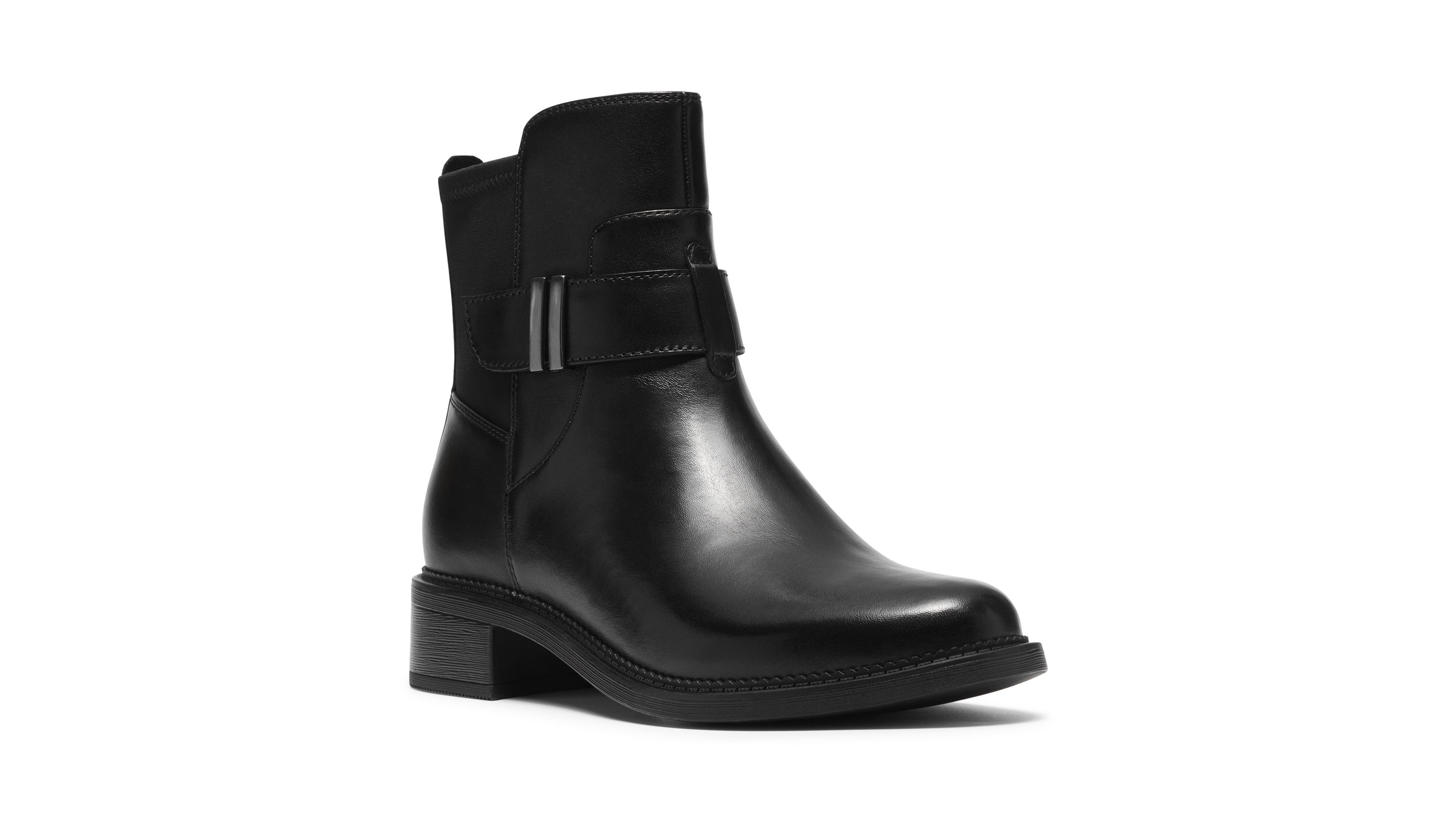 Clarks Collection Women's Maye Beth Round Toe Booties