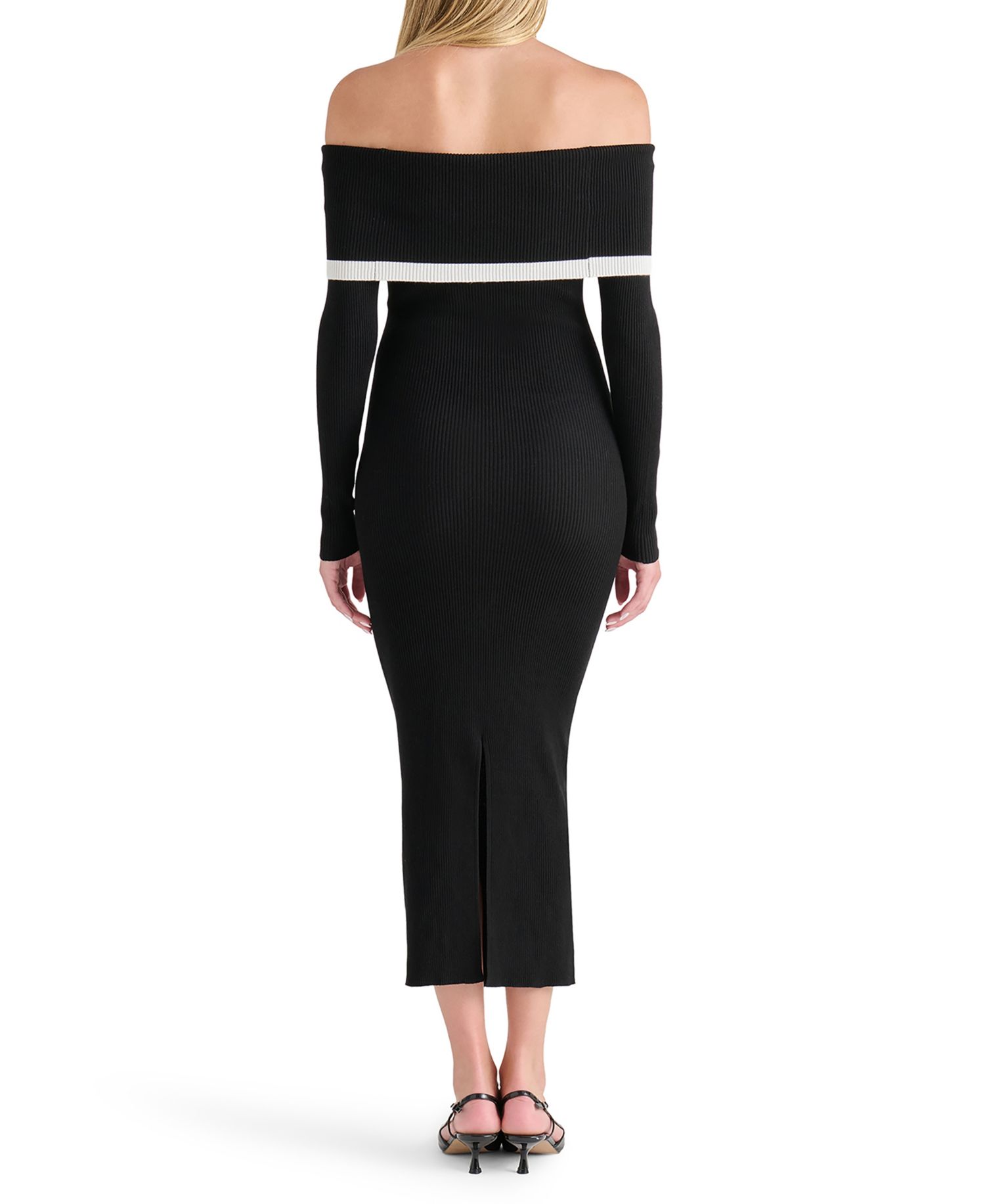 Juniors' Marilyn Neck Ribbed-Knit Off-the-Shoulder Maxi Dress