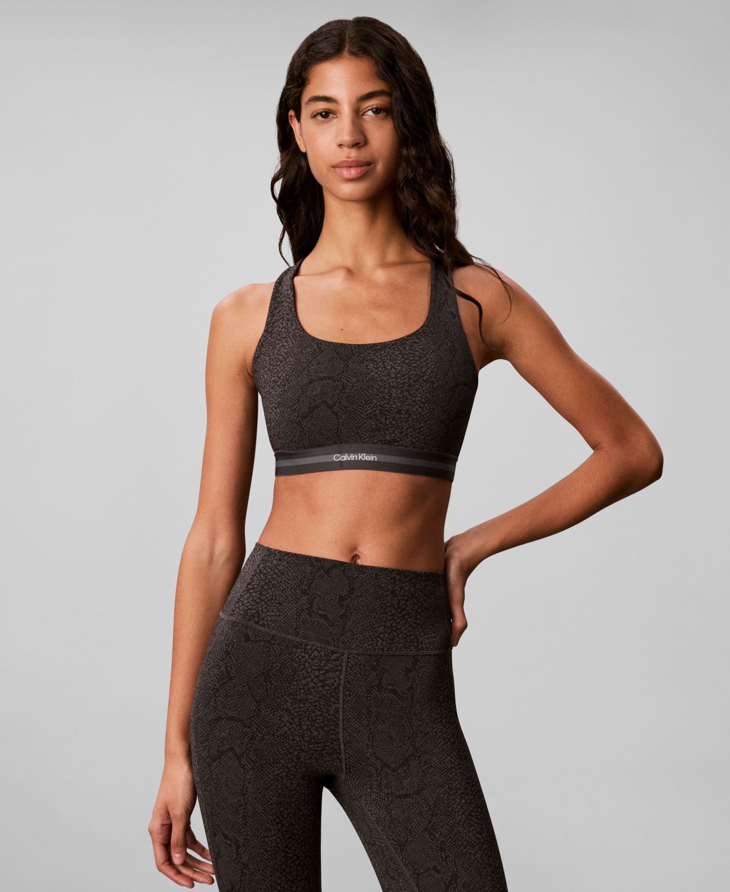 Women's Medium Support Wireless Racer-Back Icon Sport Sports Bra, GWF6K347