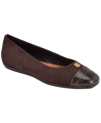 Women's Bekim Cap Toe Ballet Flats