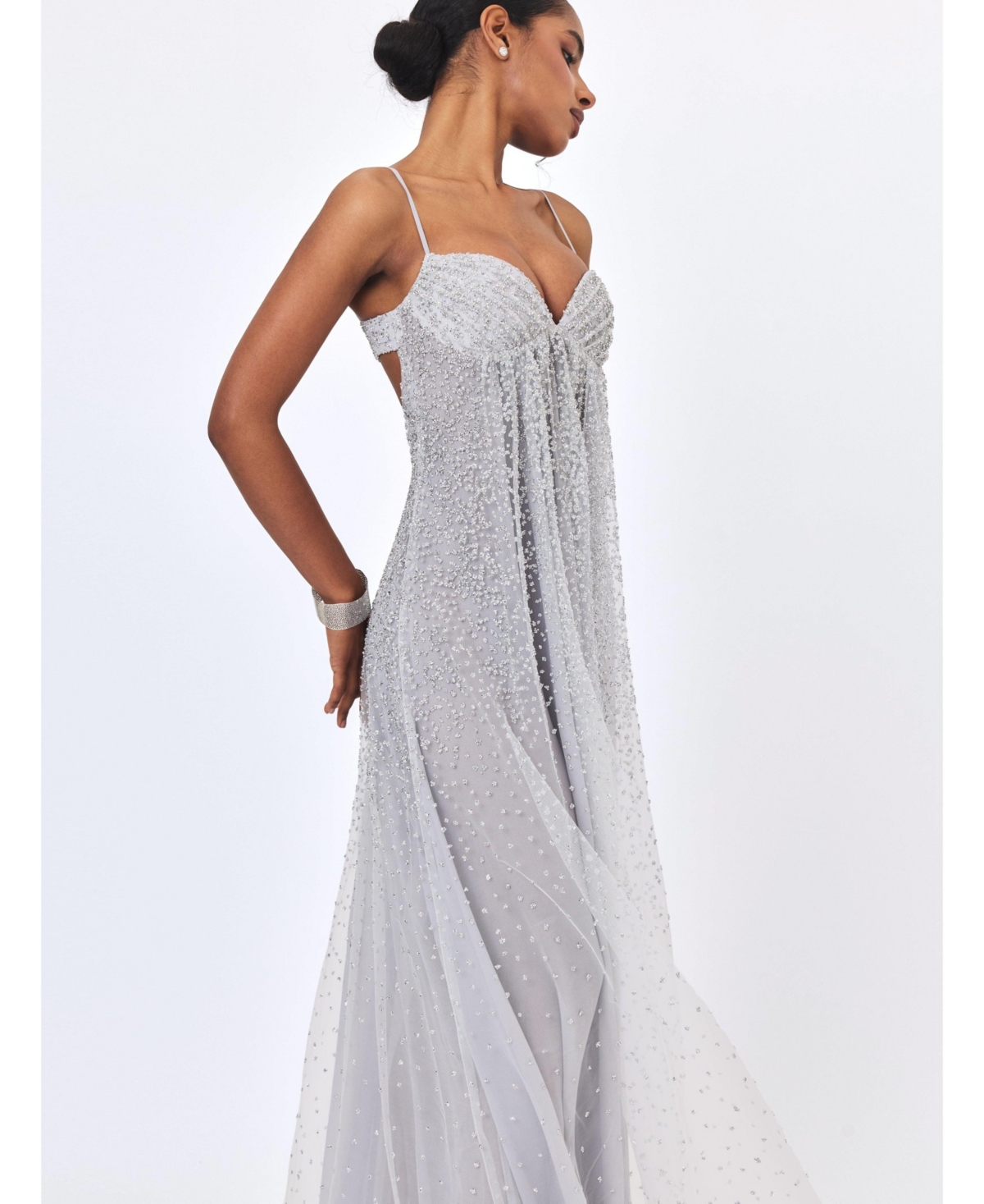 Miss Circle Women's Wallie Backless Rhinestone-Embellished Sweetheart Gown