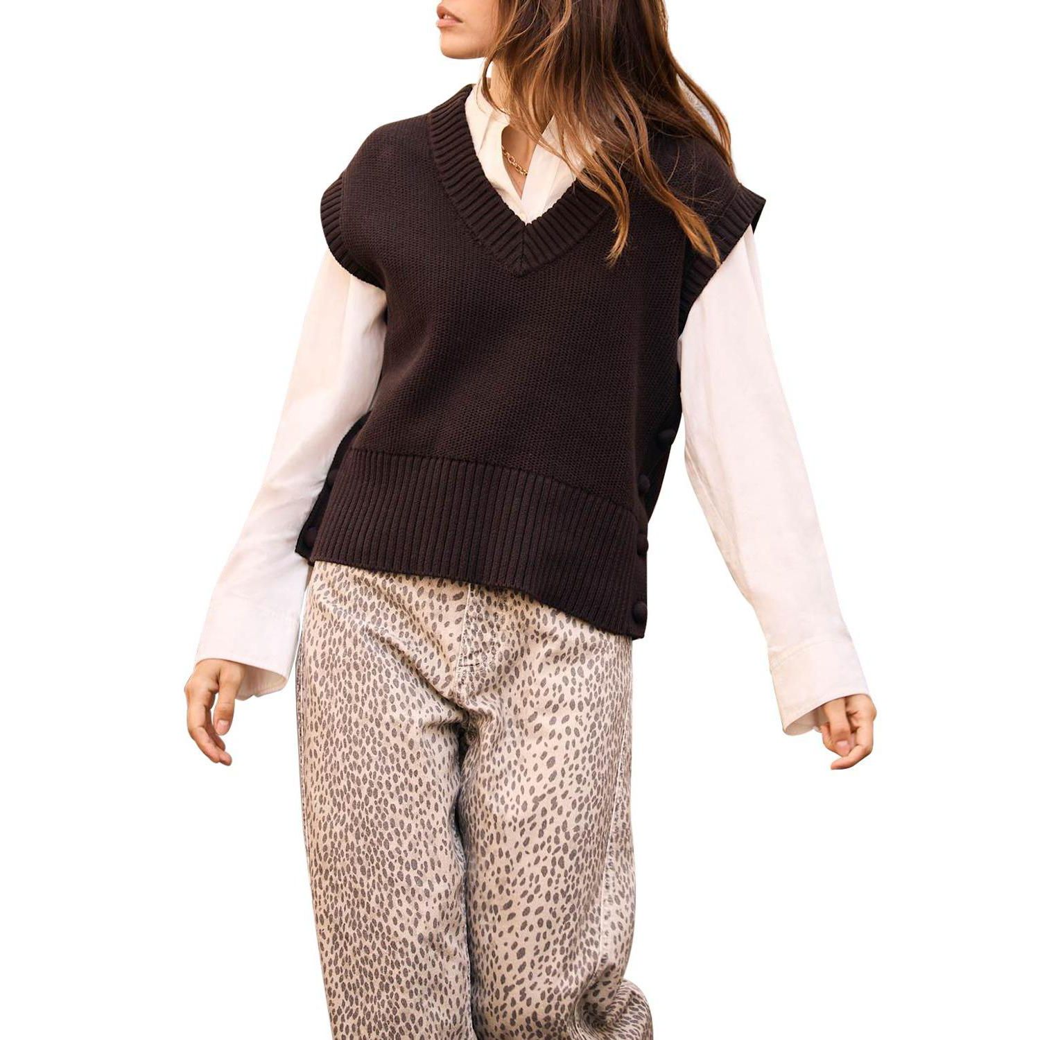 Women's Sleeveless V-Neck Ribbed Trim Sweater Vest