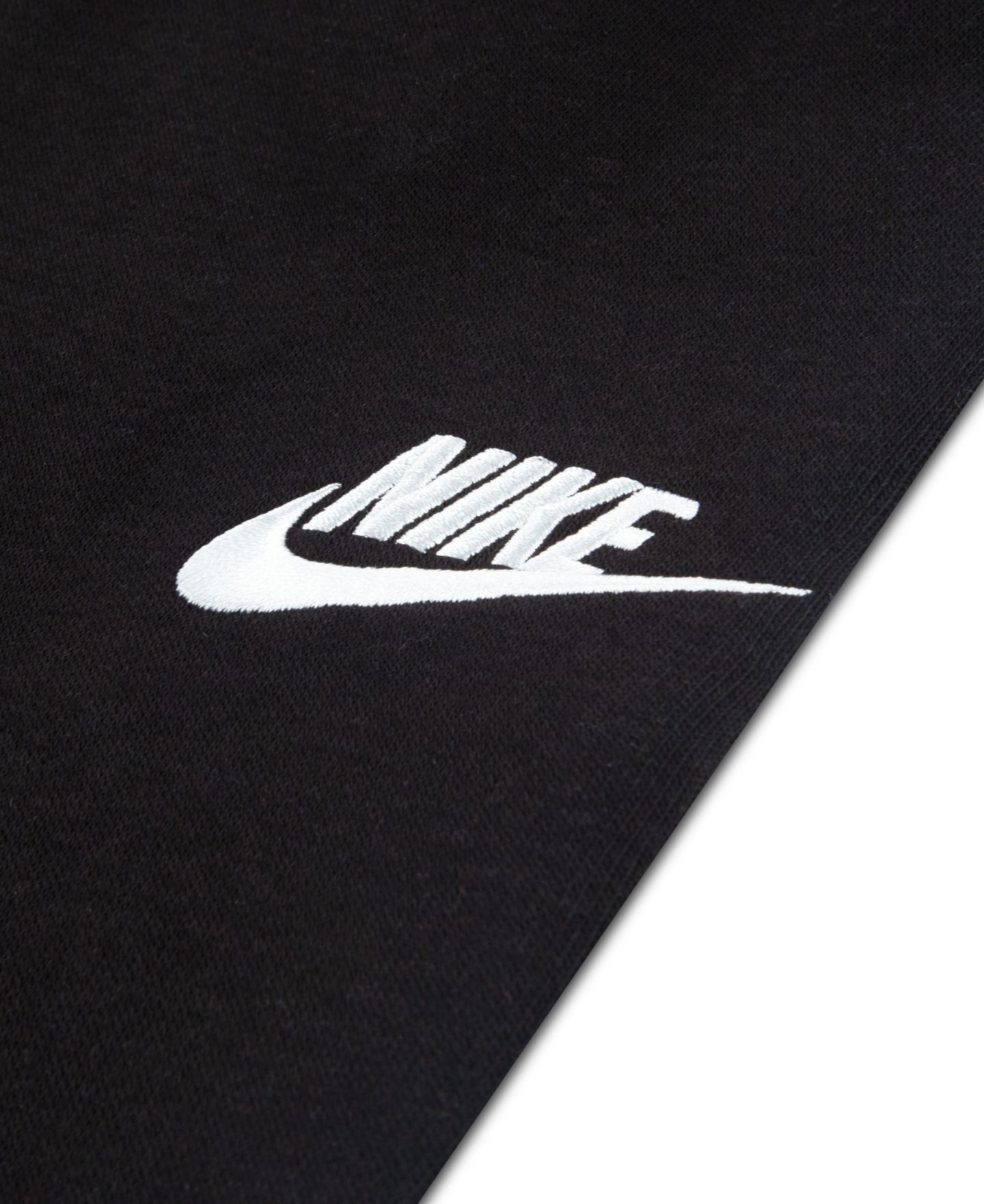 Детский комплект Nike Snow Motion Fleece-Graphic Sweatshirt and Pants, 2-Piece Set, цвет: Чёрный / Красный — фото 4